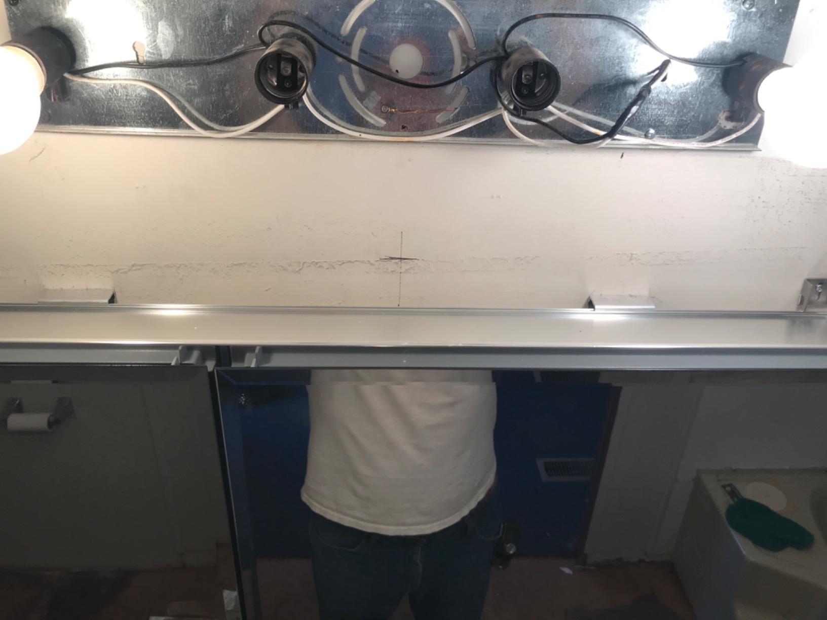 Kohler CB-CLC2026FS Frameless Bathroom Mirror Medicine Cabinet, Single Door, Rectangular Beveled Edge Frame, Bathroom Cabinet Mirror, Adjustable Shelves, 20 in. W x 26 in. H customer photo 2