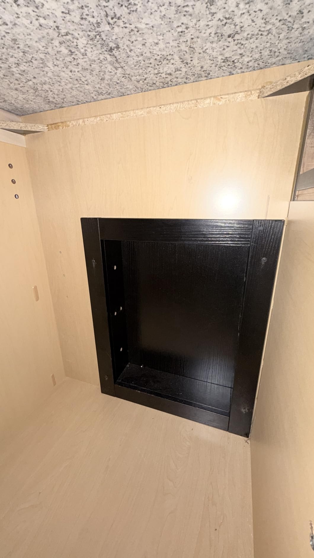 Rev-A-Shelf 32