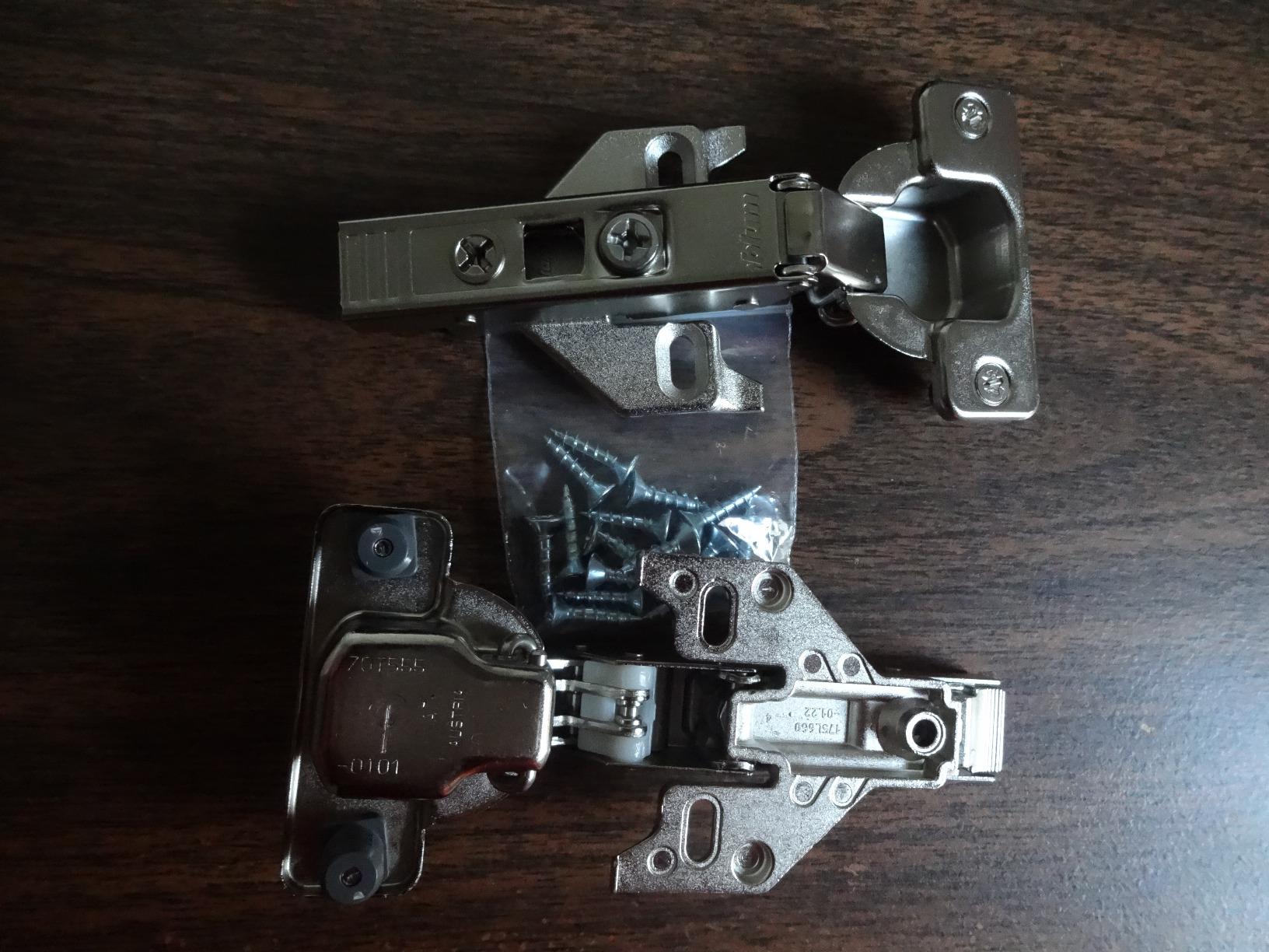 2 Blum 120 Degree Clip On Hinge With Face Frame Adapter - NEW customer photo 1