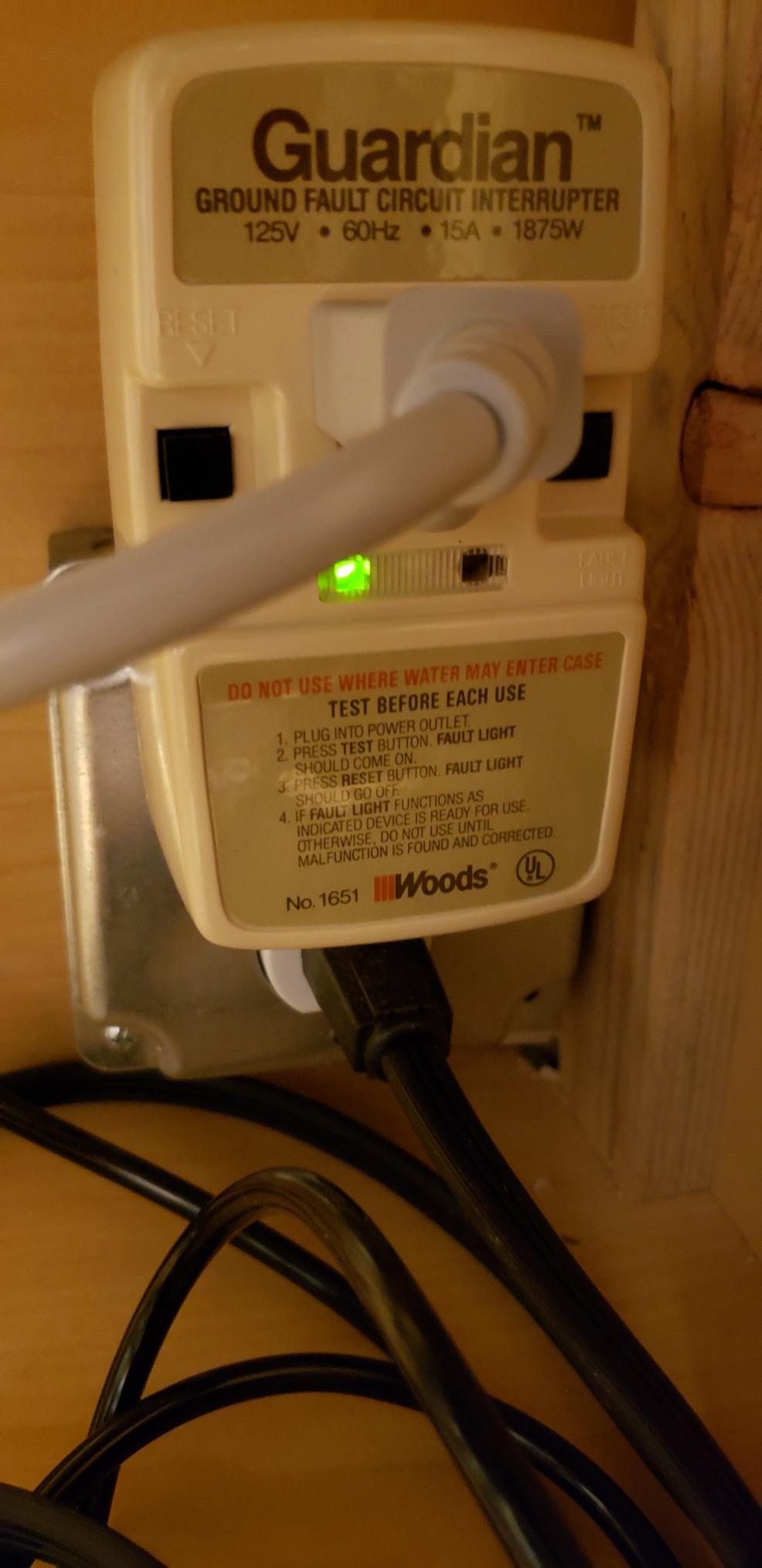 Ecosmart ECO MINI 2.5 2.5-Gallon 120V Electric Mini Tank Water Heater, White customer photo 2