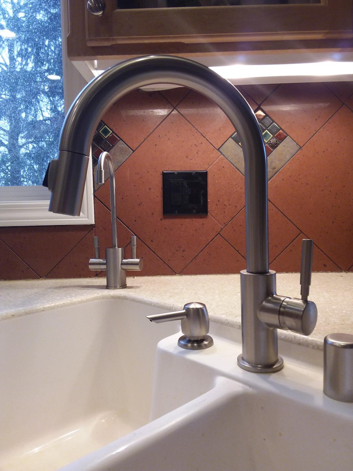 Ready Hot 41-RH-200-F560-CH Instant Hot Water Dispenser System, 2.5 Quarts, Manual Dial Dual Lever Hot and Cold Water Faucet Polished Chrome customer photo 1