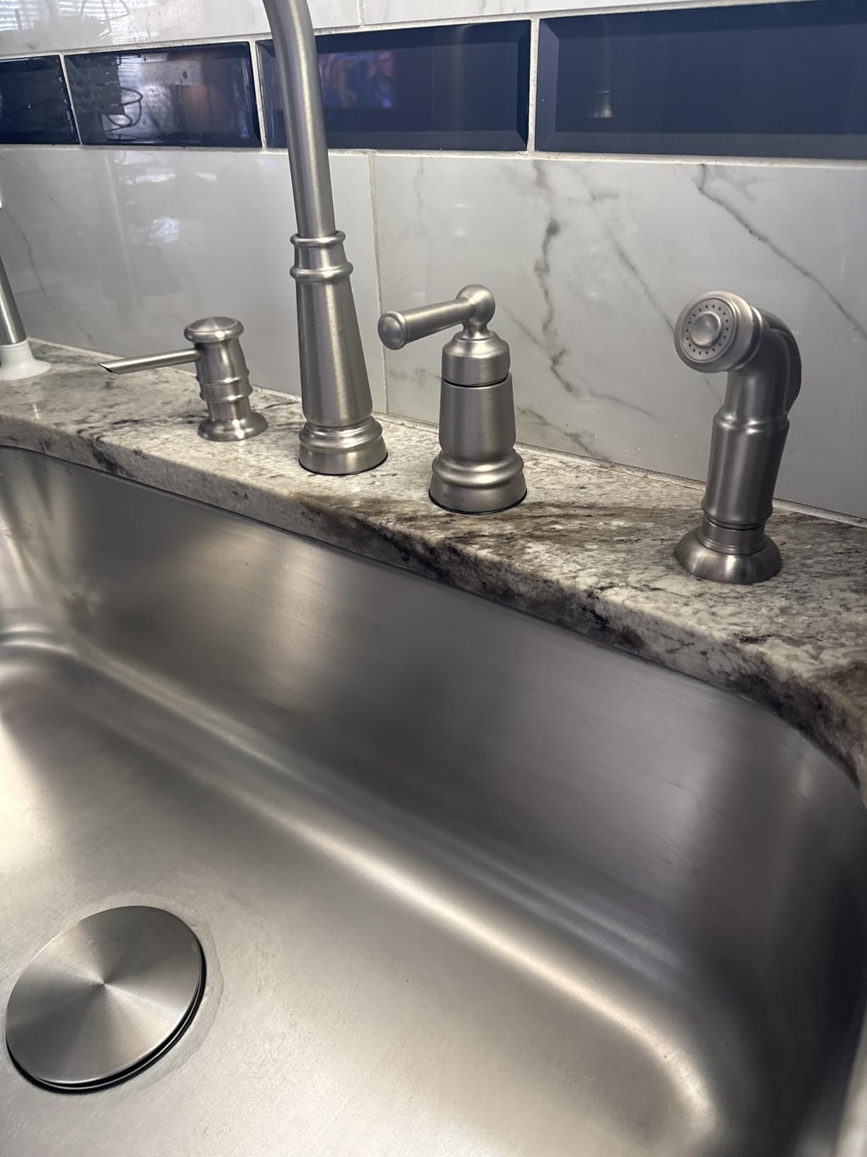 Moen 87042SRS Edison One-Handle High Arc Kitchen Faucet with Side Sprayer and Soap Dispenser, 4-Hole, Spot Resist Stainless customer photo 1