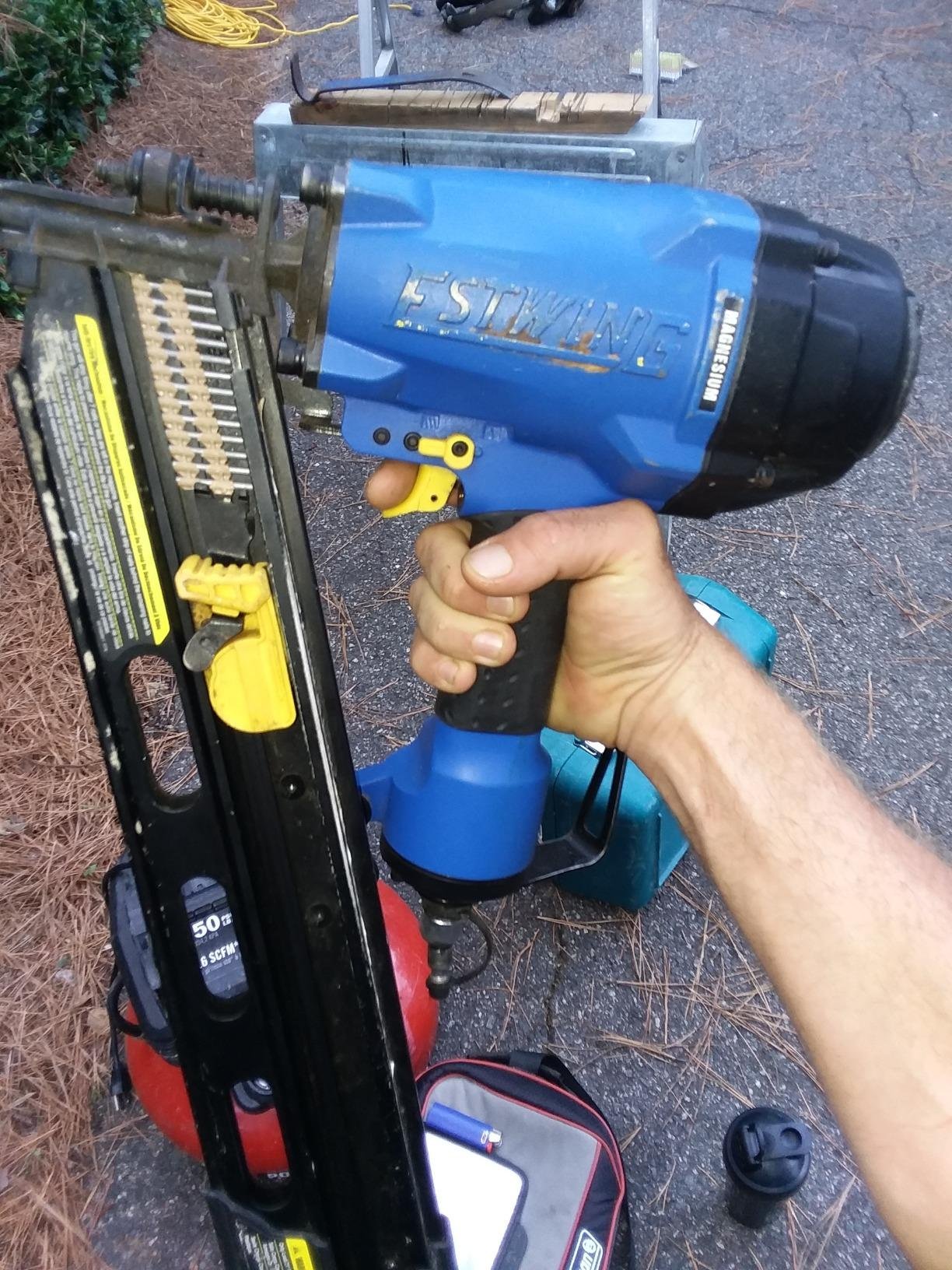Estwing Pneumatic 21 Degree Framing Nailer, 2