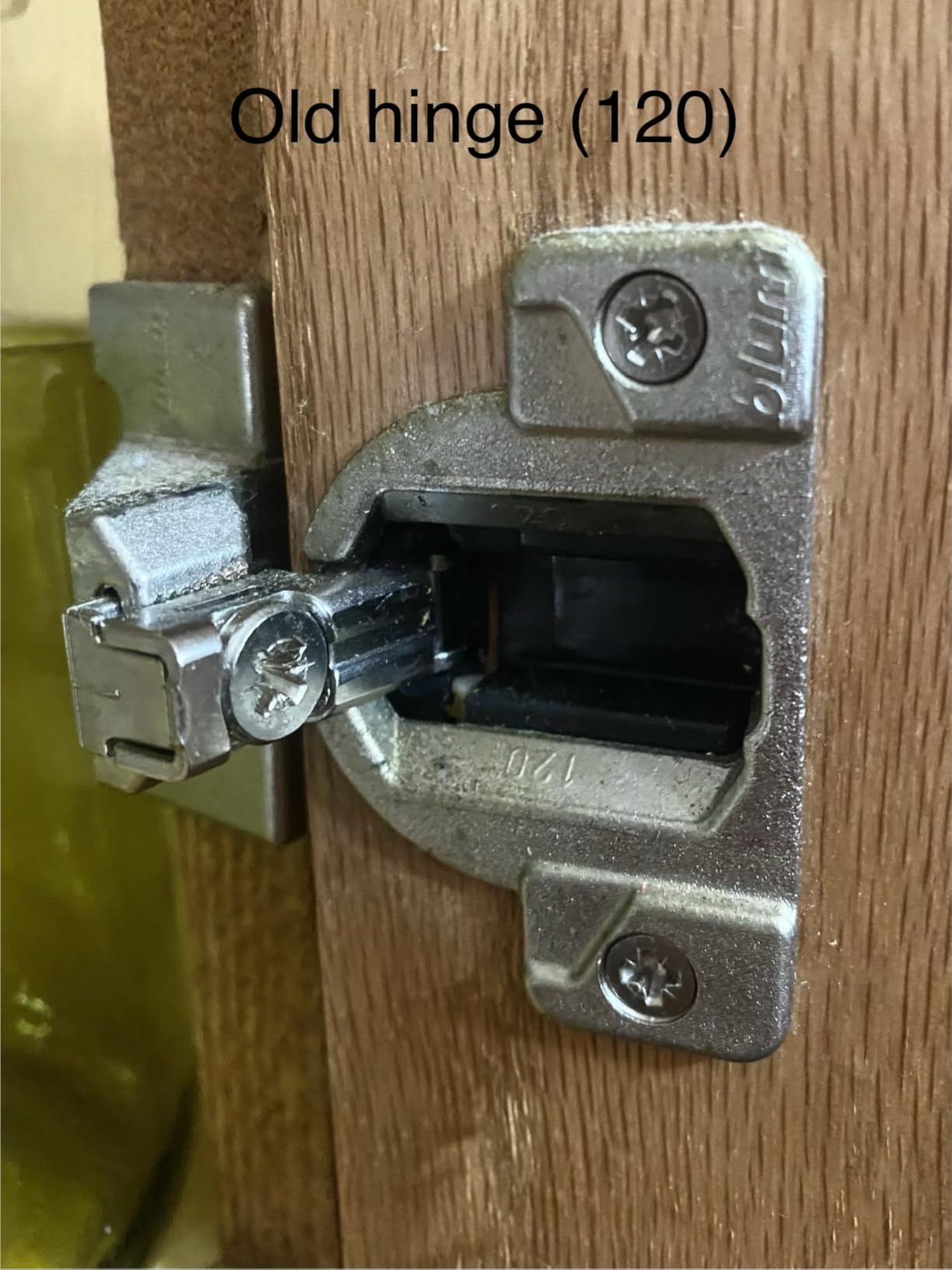Blum 110 Degrees Screw On Self Closing Compact 33 Hinge Pack of 8 customer photo 1