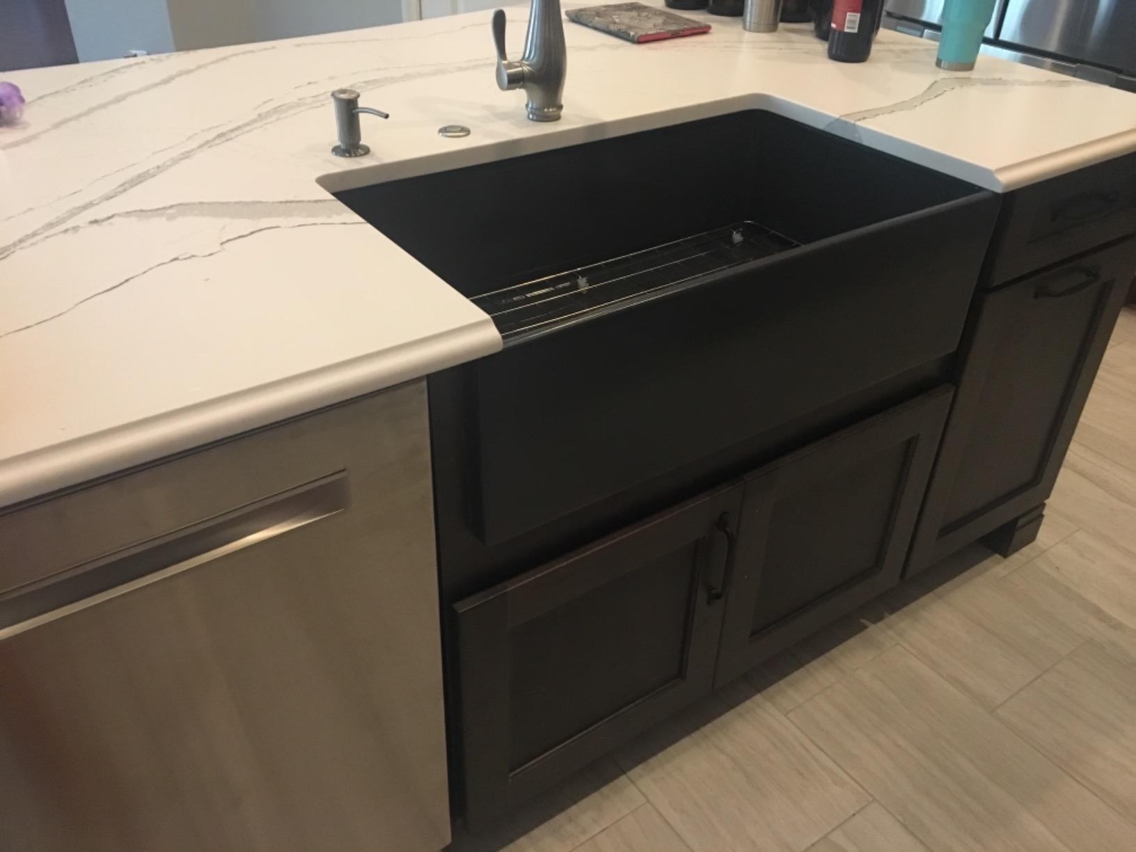 BOCCHI Contempo Farmhouse Apron Front Fireclay 33 in. Single Bowl Kitchen Sink with Protective Bottom Grid and Strainer in White customer photo 1