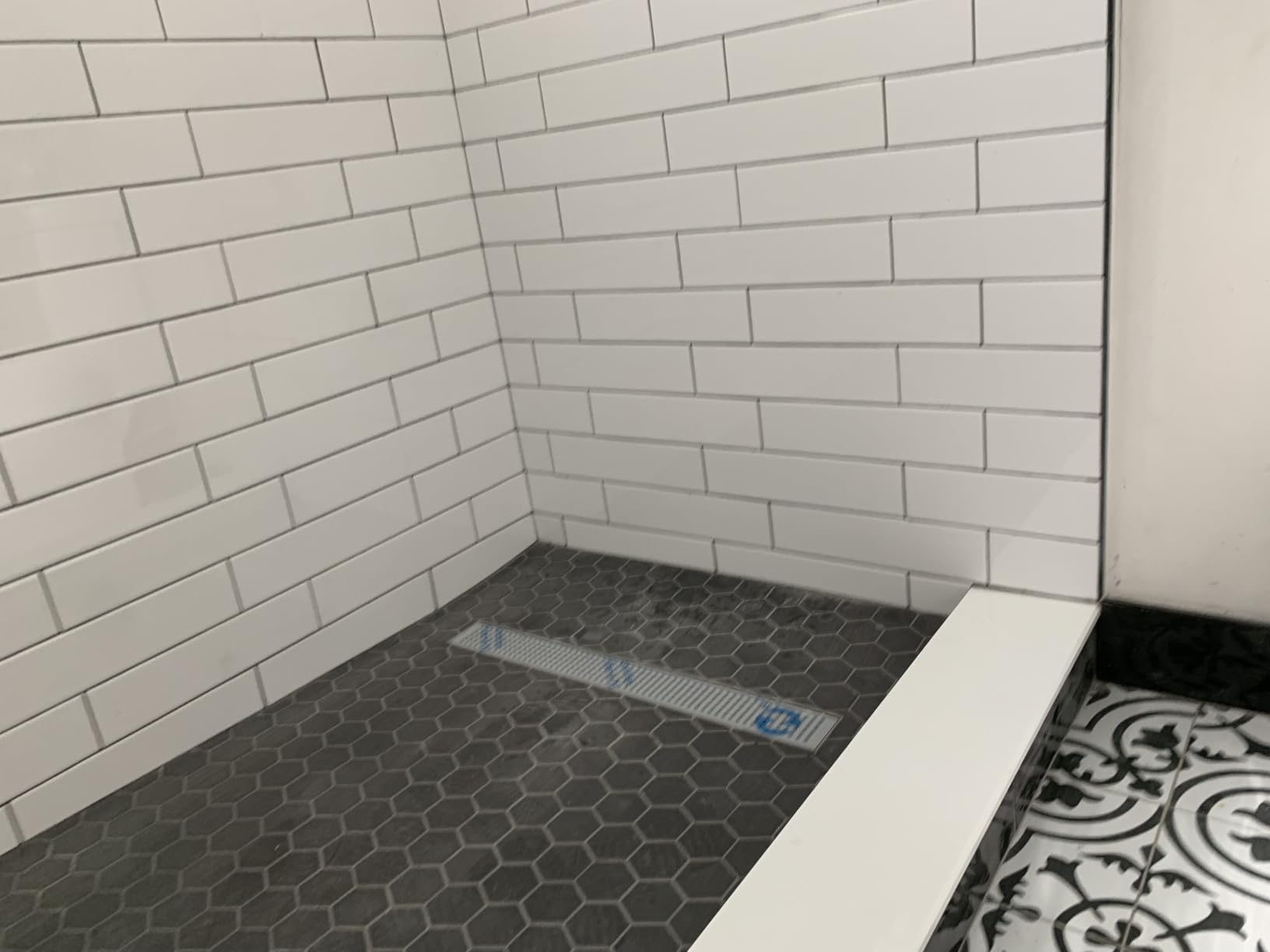 Neodrain Chrome 24-Inch Linear Shower Drain with Removable Quadrato Pattern Grate, Polished 304 Stainless Steel Rectangular Shower Floor Drain, with Leveling Feet, Hair Strainer customer photo 2