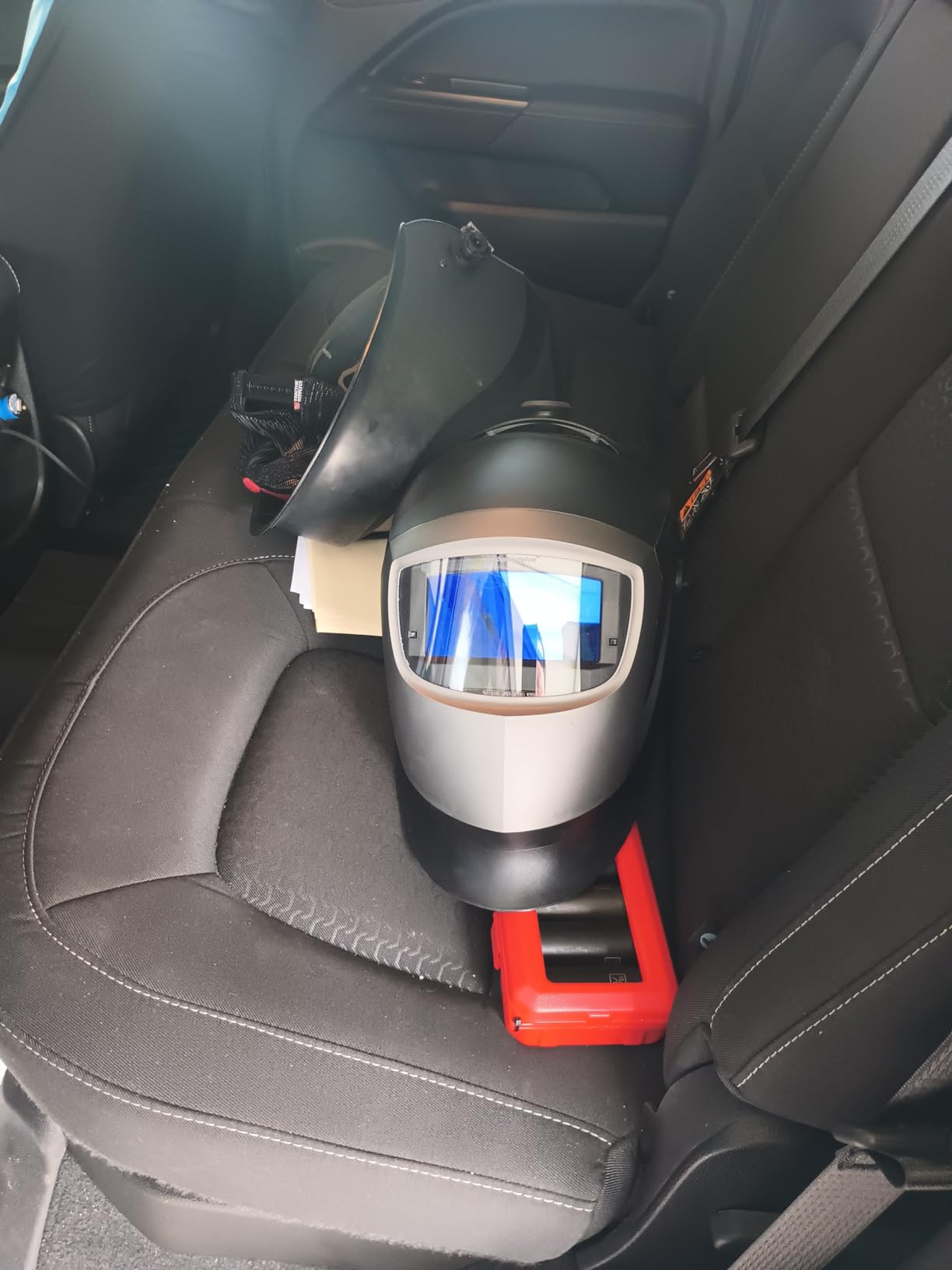 3M Speedglas Welding Helmet 9002NC, 04-0100-20NC, with Natural Color Technology Auto Darkening Filter for MMAW TIG MIG Welding Helmet customer photo 2