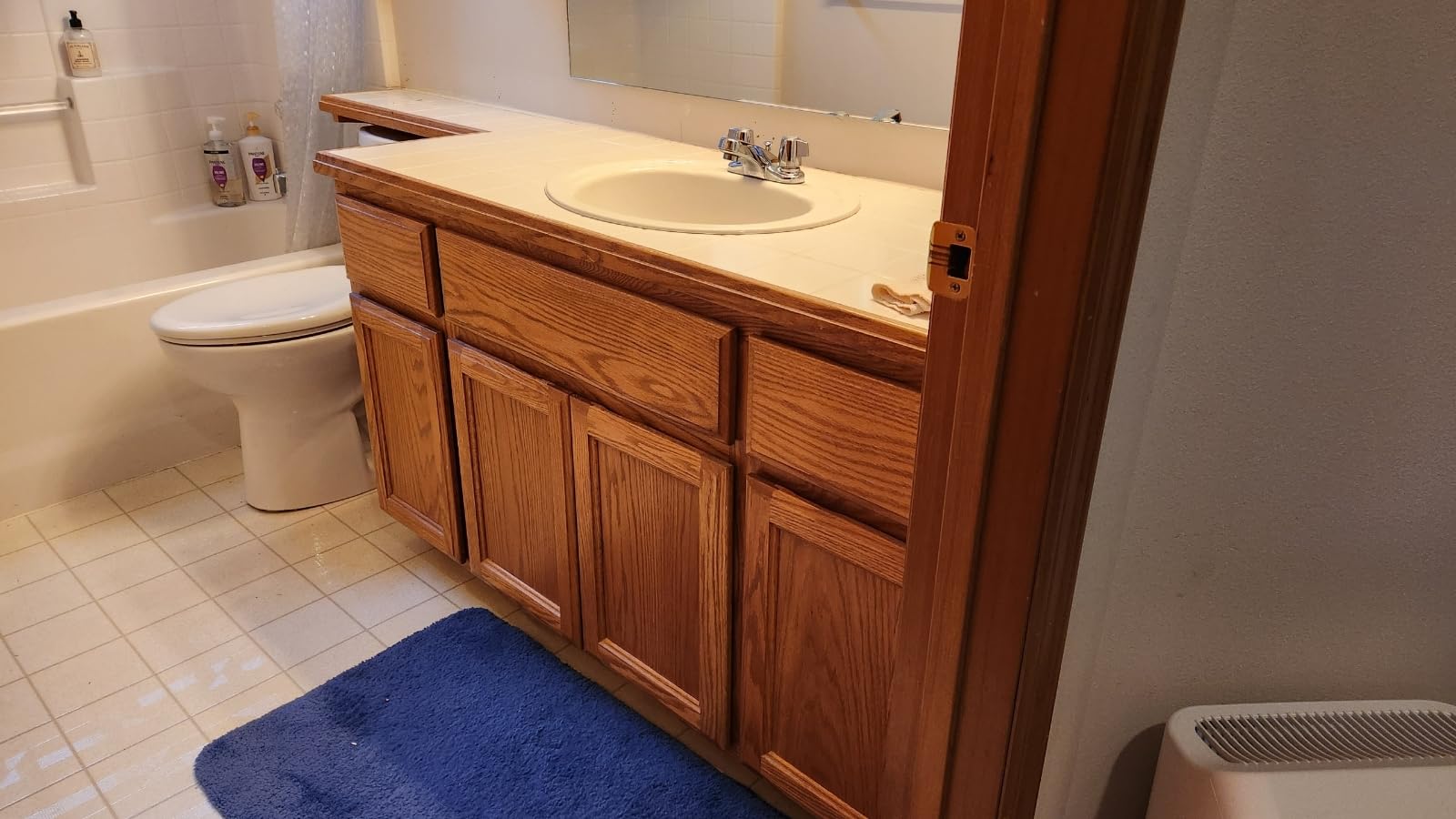 AquaCoat Water-Based White Cabinet Wood Grain Filler Gel - Fast Drying, Low Odor White Wood Filler, Sandable & Paintable for Interior & Exterior Repairs, Upgrades & Restorations - 16 oz customer photo 2