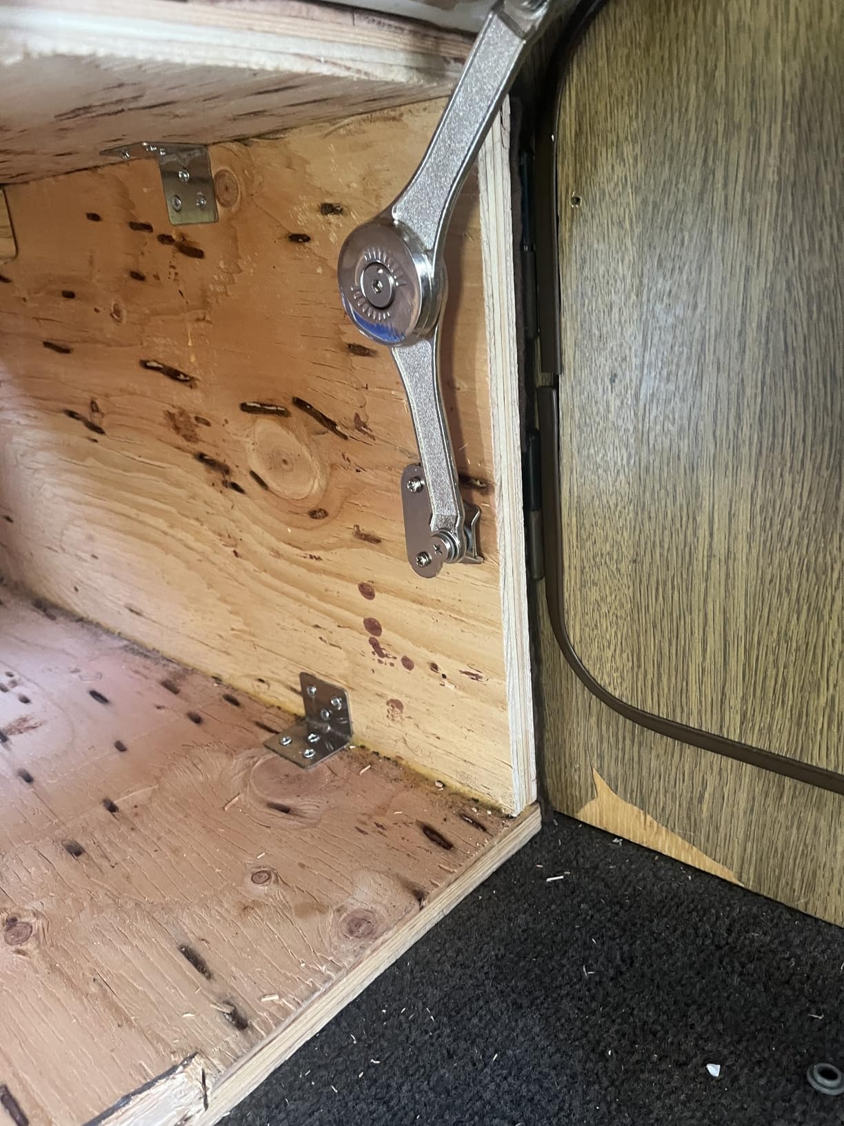 Heavy Duty Lid Stay Hinges Folding Lid Support Hinge,Perfect for Cabinet,Closet,Wardrobe or Toybox 110 Degree (Heavy Duty Style 1 Pair) customer photo 1