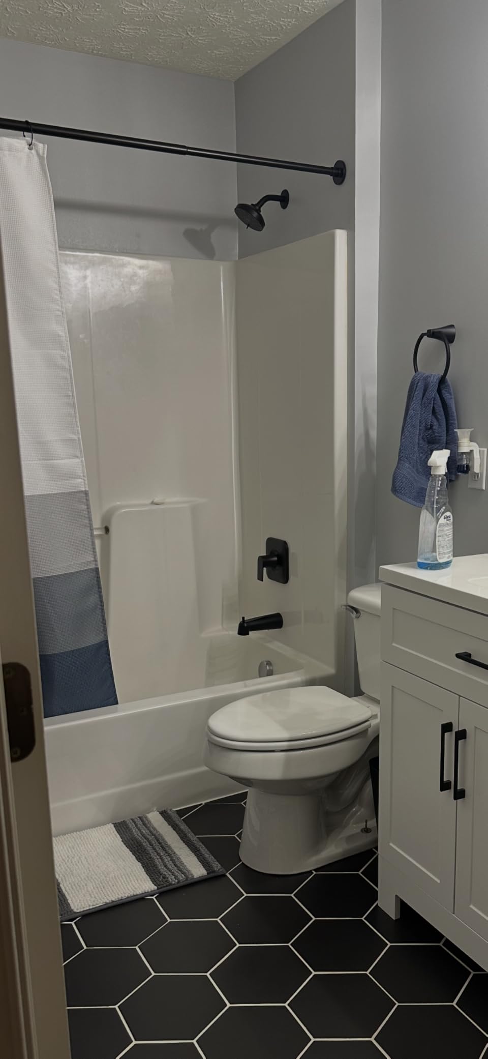 Moen Genta LX Matte Black Pressure Balancing Modern Shower Set with Showerhead Lever Handle, and Tub Spout, Posi-Temp Valve Required, T2473EPBL customer photo 2