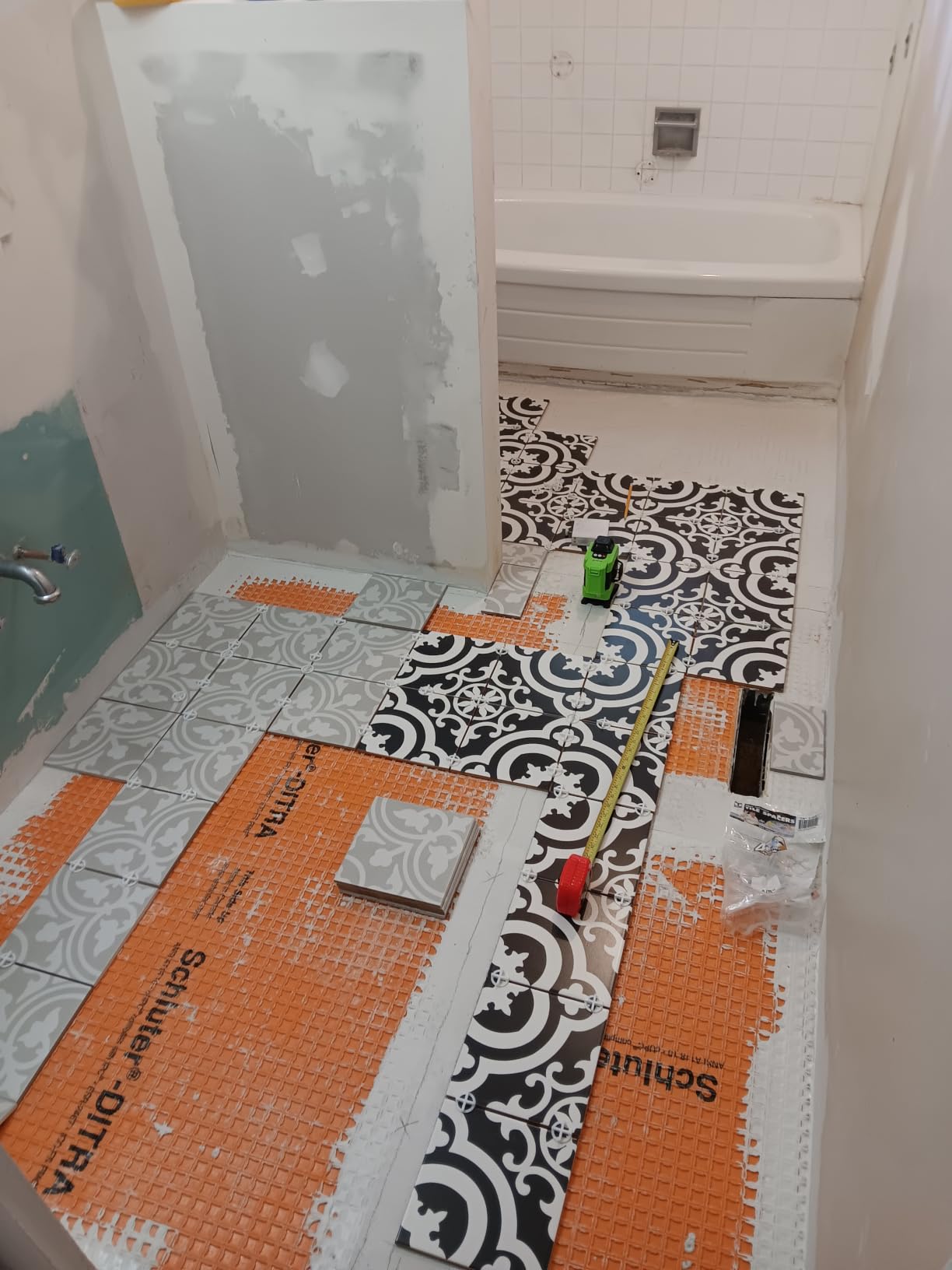 Schluter Kerdi Shower Kit with Shower Tray, Curb, Waterproofing Membrane, Strips and Seals - Complete Waterproofing System for Tiled Showers - ABS Plastic, 38