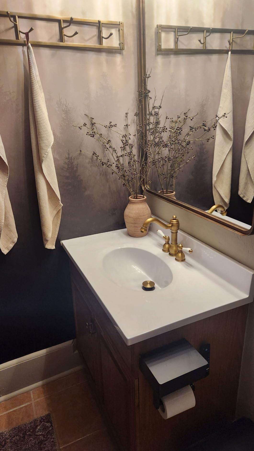 Design House 586271 Cultured Marble 25-inch Vanity Top with Integrated Oval Bowl, 4 Centerset, White on White customer photo 2