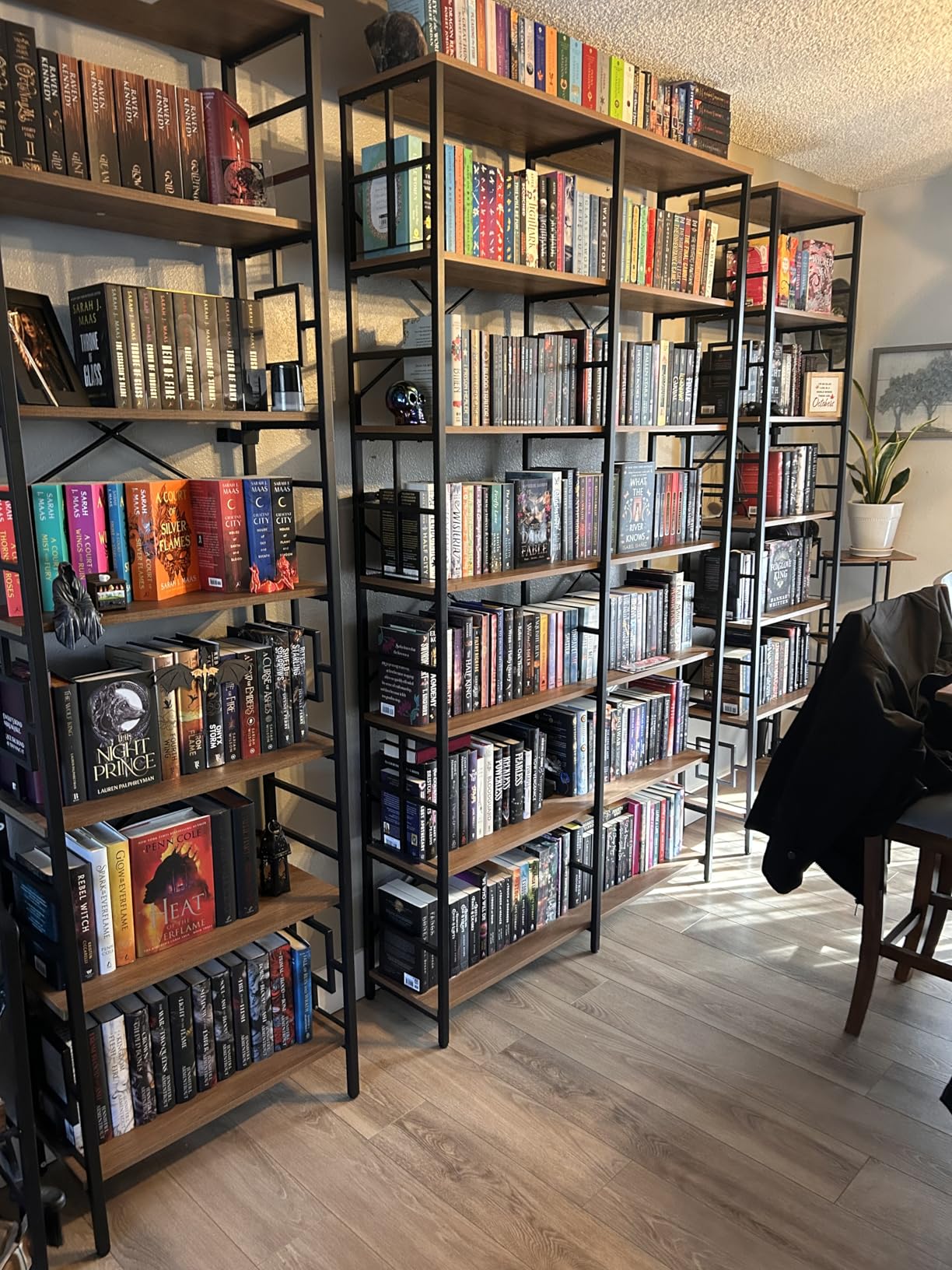 HOMISSUE Tall Bookshelf, 84 Inch Industrial Bookshelf with Metal Frame and Open Shelves, 7 Tier Metal Bookshelves and Bookcases, Rustic Tall Book Shelf for Office, Living Room and Bedroom, Brown customer photo 1