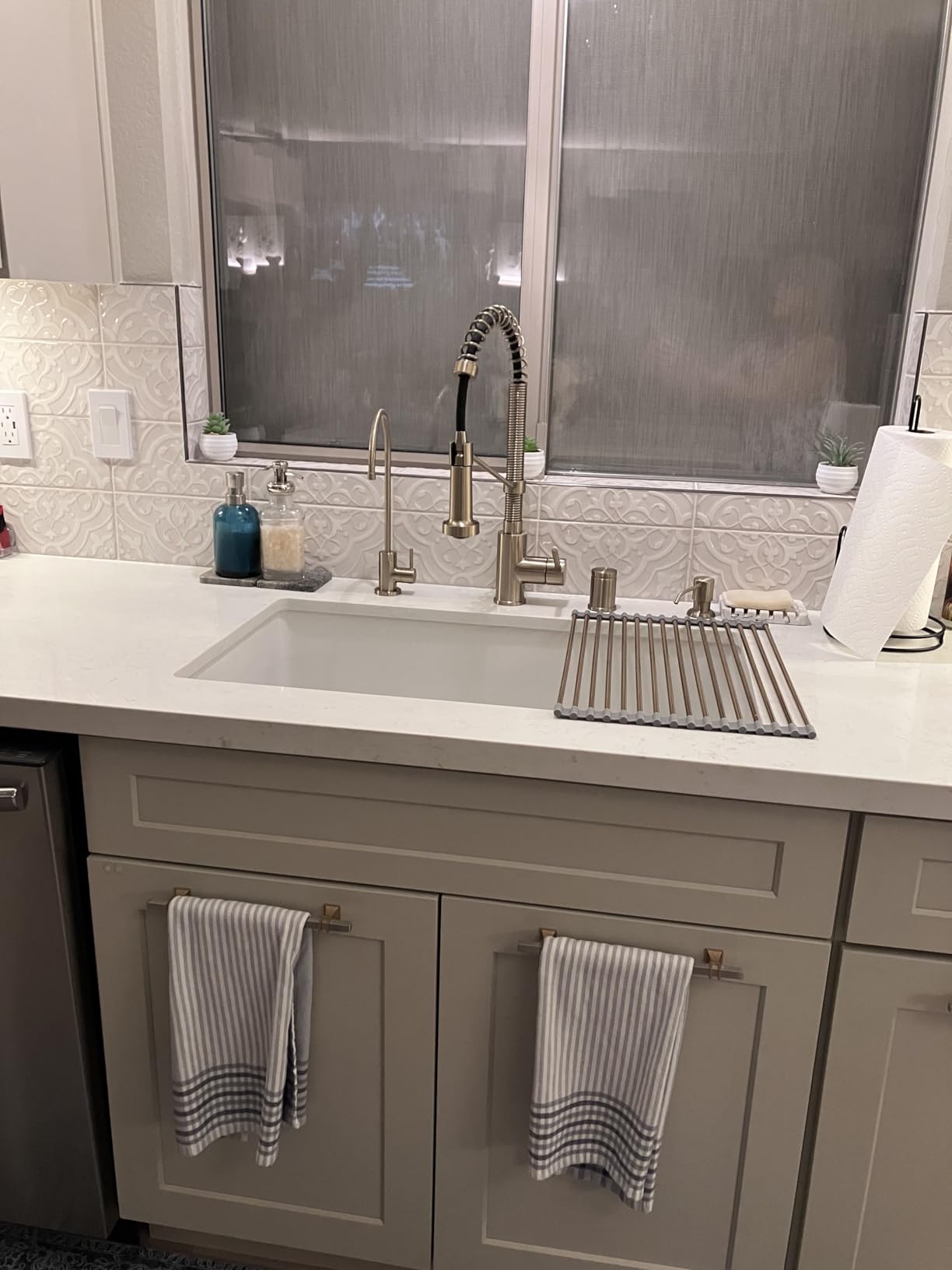 KRAUS Bolden Commercial Style 2-Function Single Handle Pull Down Kitchen Faucet in Spot-Free Stainless Steel, KPF-1610SFS customer photo 2