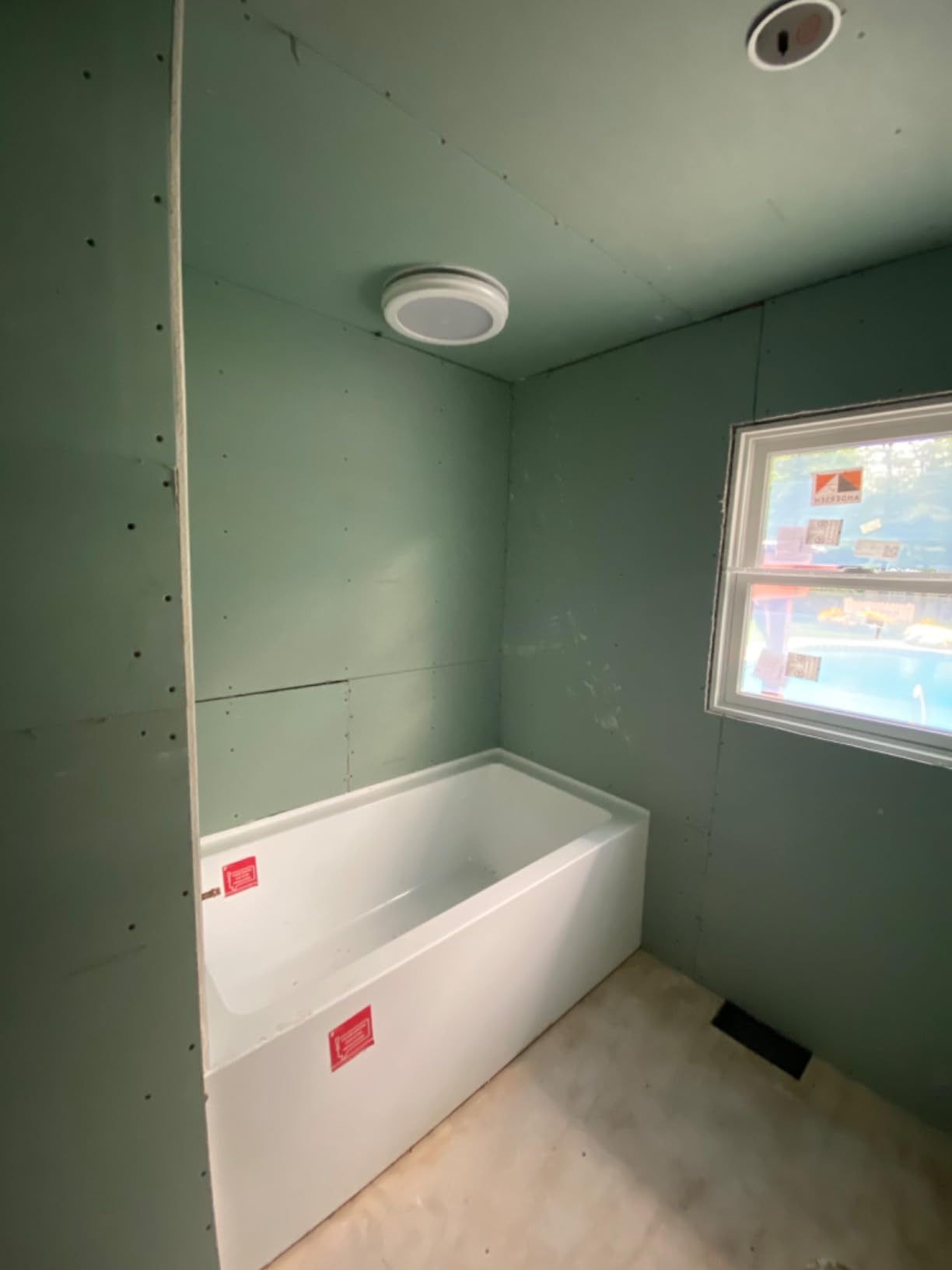 Fine Fixtures Acrylic Fiberglass Alcove Soaking Bathtub with Integral Apron Front in Glossy White - Right Hand Drain, 66