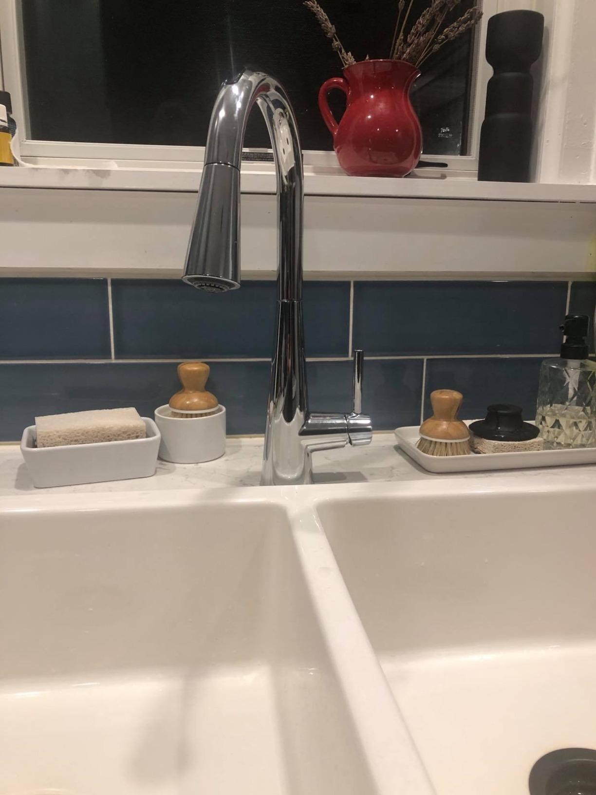 Moen 7864EVC Sleek Smart Faucet Touchless Pull Down Sprayer Kitchen Faucet with Voice Control and Power Boost, Chrome customer photo 2