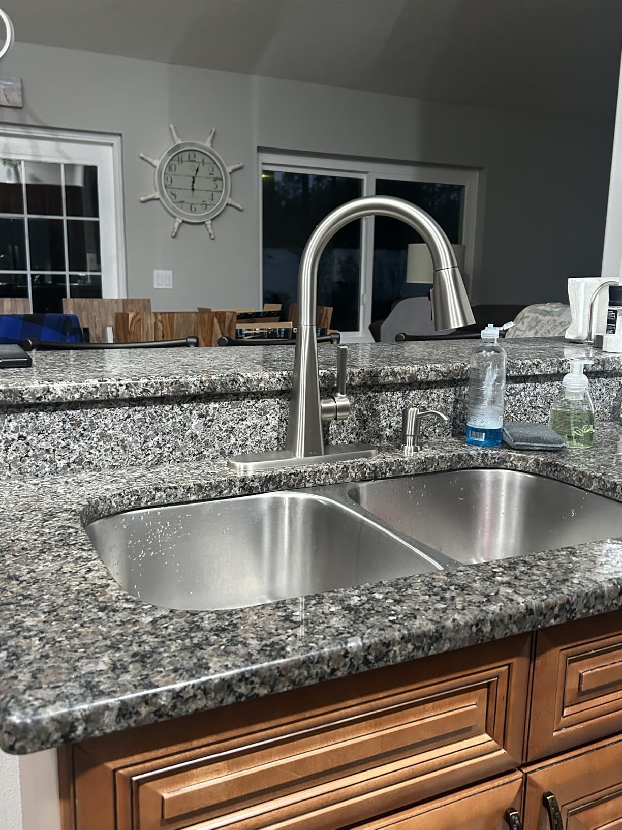 Delta Lenta Matte Black Kitchen Faucet with Pull Down Sprayer, Modern Single Hole Kitchen Sink Faucet, Single Handle, Matte Black 19802Z-BL-DST customer photo 2