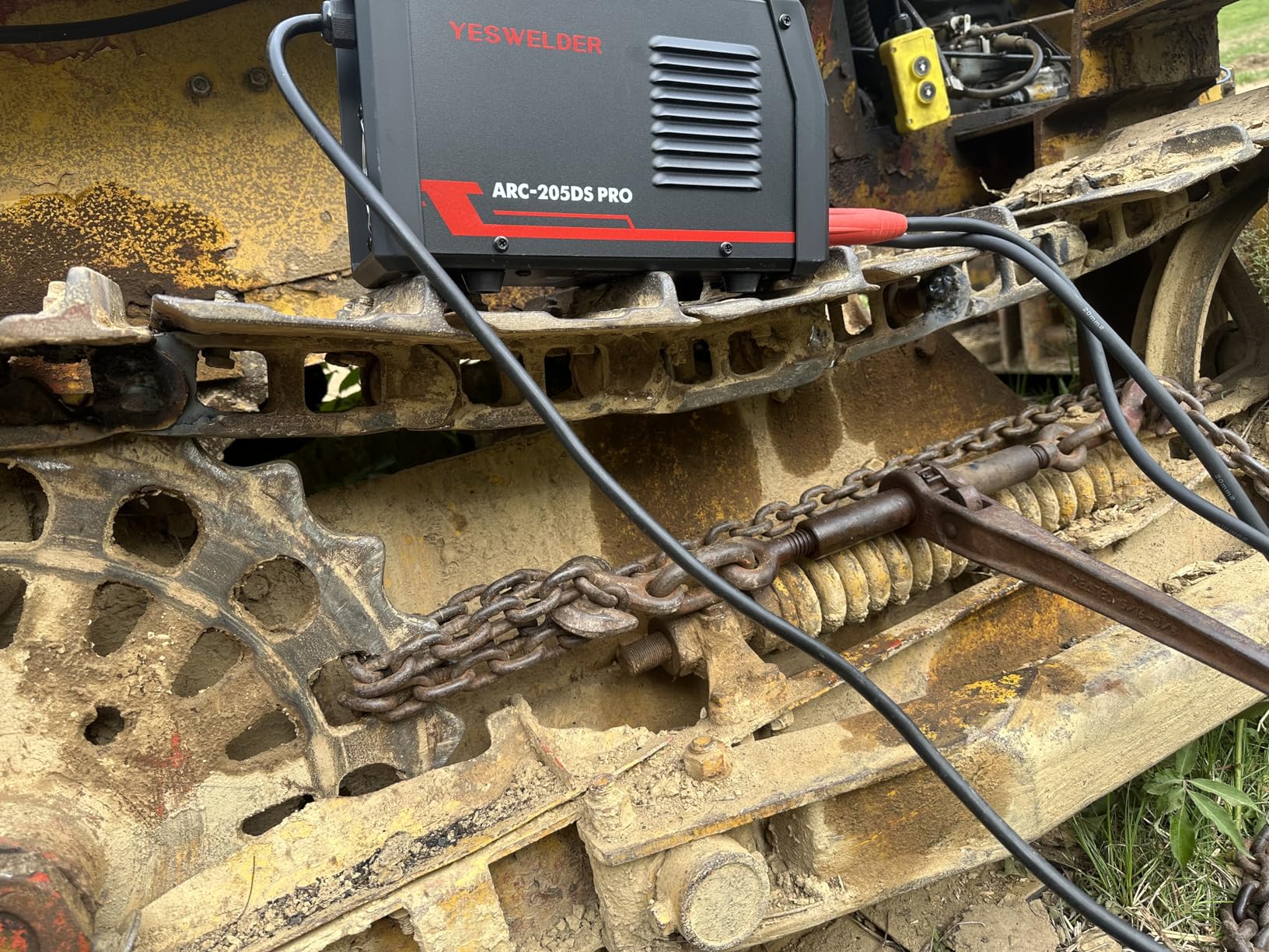 YESWELDER 205Amp Stick Welder Large LED Display, Digital Inverter IGBT ARC Welding Machine, 110V/220V Dual Voltage Hot Start Portable MMA Welder Machine, Arc Force customer photo 1