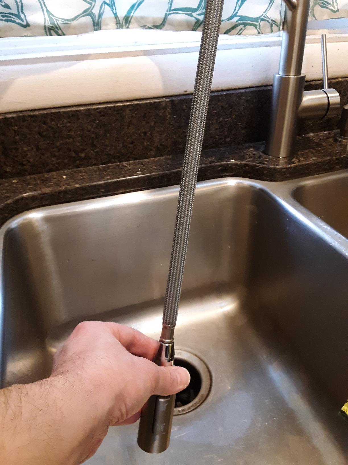 KRAUS Oletto Commercial Style Single Handle Pull Down Kitchen Faucet with QuickDock Top Mount Installation Assembly in Matte Black, KPF-2631MB customer photo 2