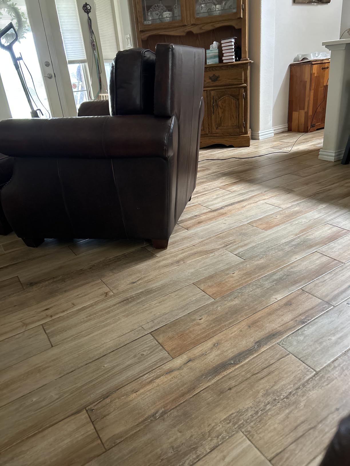 Shark S7001 Mop, Scrub & Sanitize at The Same Time, Designed for Hard Floors, with 4 Dirt Grip Soft Scrub Washable Pads, 3 Steam Modes & LED Headlights, Gold customer photo 1