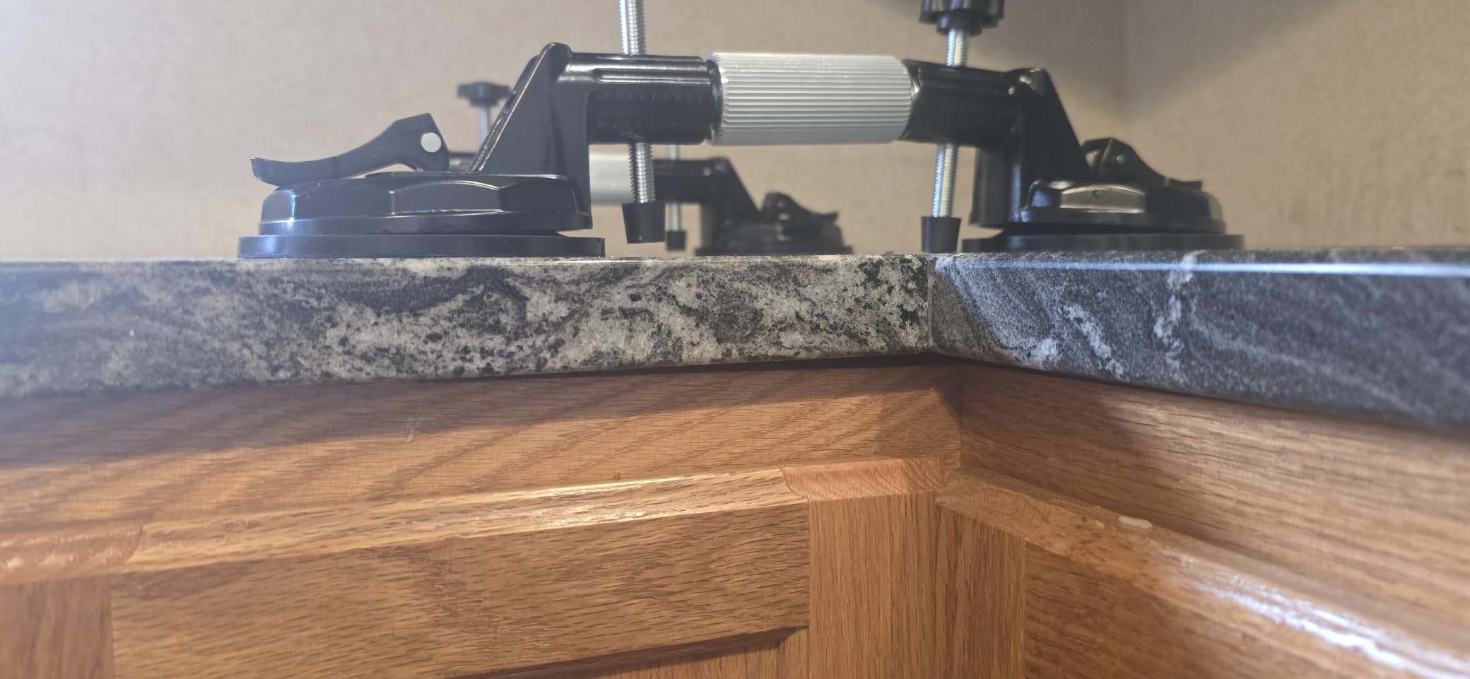 2Pcs Granite Seam Setter, Adjustable Vacuum Suction Cup, Seamless Stone Seam Setter for Seam Joining and Leveling, Professional Countertop Installation Tool for Granite, Stone, Marble, Slab (2Pcs) customer photo 1