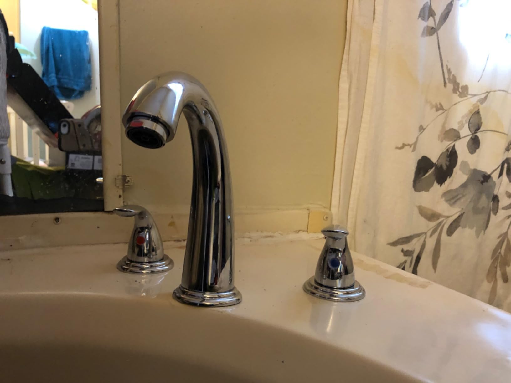 sumerain 2 Handle Widespread Roman Tub Faucet with Valve Chrome Finish, High Flow customer photo 2
