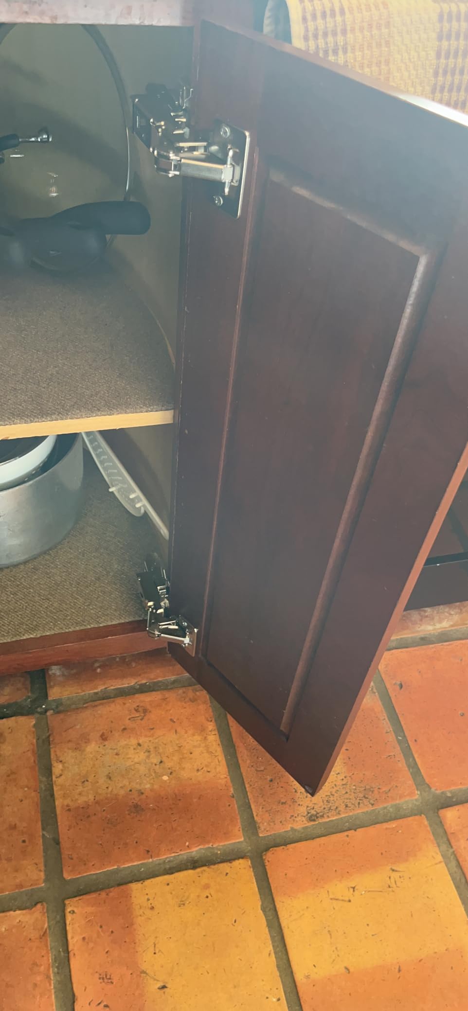 Blum 170 Degree (B71T655) Cabinet Hinges Bundle - Pack of 2 Full Overlay Self Close Door Face Frame Nickel Hinges with Bumpers & 8 Screws Lazy Susan Corner Cabinet Hinges Concealed European Hinges customer photo 1