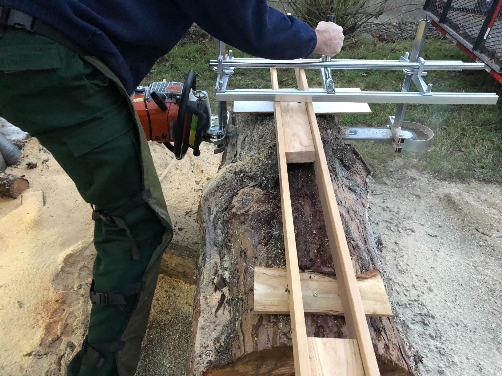 Portable Chainsaw Mill 36 Inches Planking Milling Bar Size 14 Inches to 36 Inches, with 9Ft Rail Mill Guide System customer photo 2
