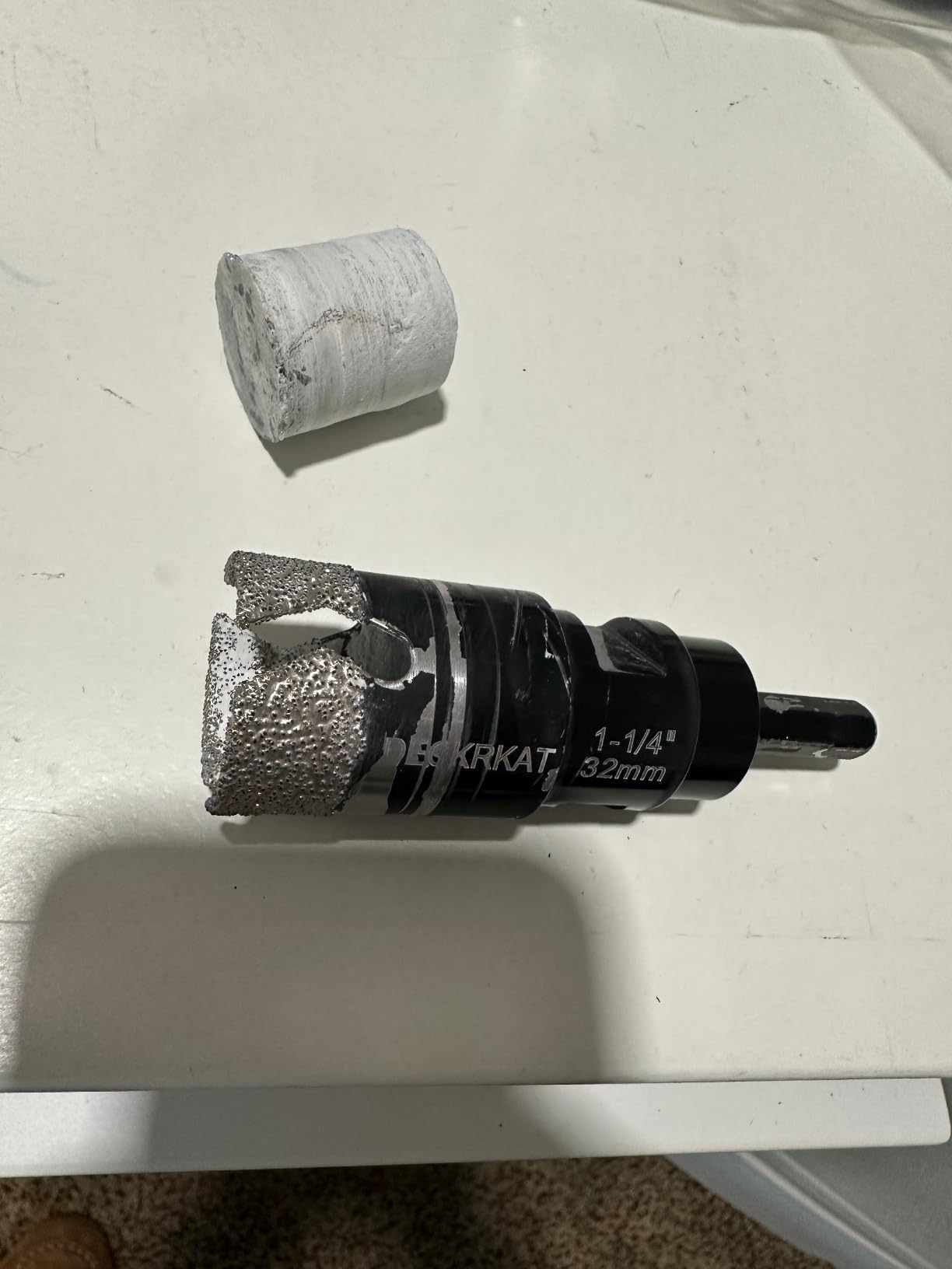 Diamond Core Drill Bit 1-1/4 Inch 32mm Vacuum Brazed Hole Saw with Flutes for Granite Quartz Hard Porcelain Tile with 5/8-11 Female Thread and 3/8 Inch Hex Shank Adapter Fit Angle Grinders and Drills customer photo 2
