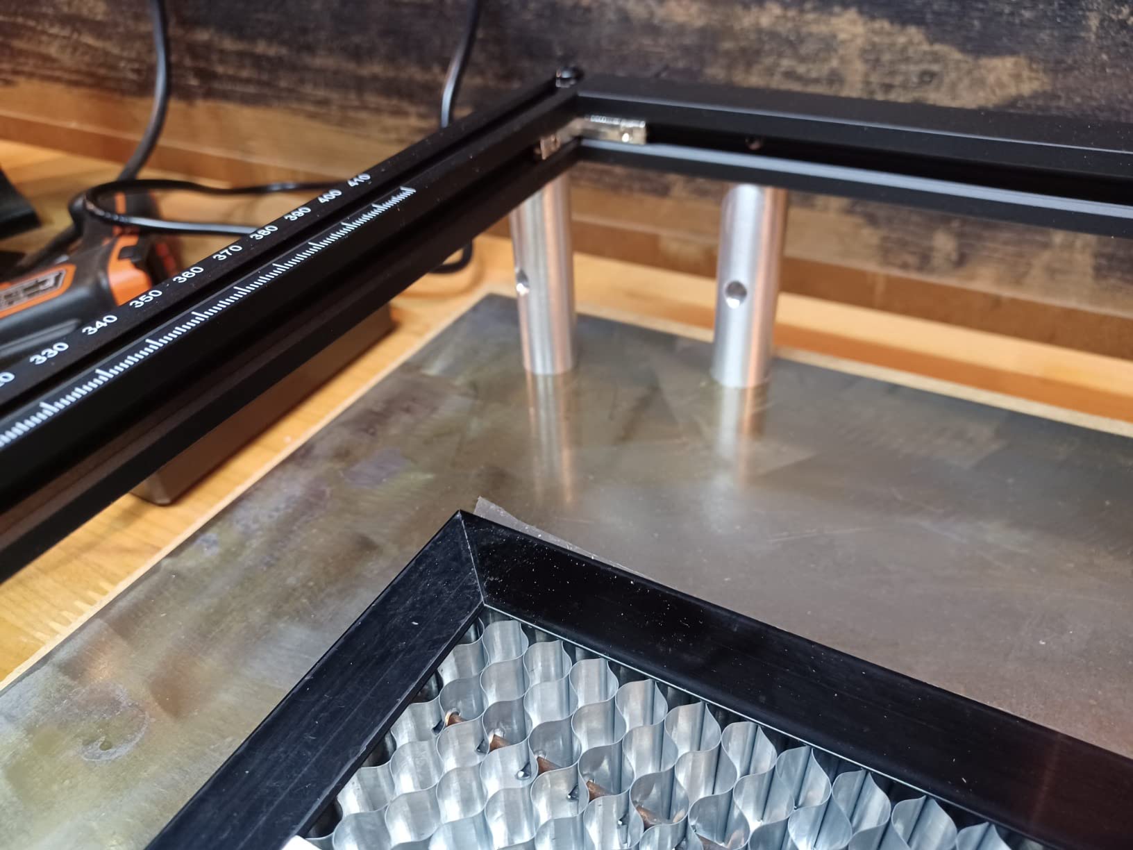 LONGER RAY5 Laser Engraver, Fully Upgraded with 10W Output, a 3.5-inch Color Touchscreen, and app-Based Offline Control; Ideal for Engraving Metal, Glass, and Wood. Working Area: 400x400 mm. customer photo 2