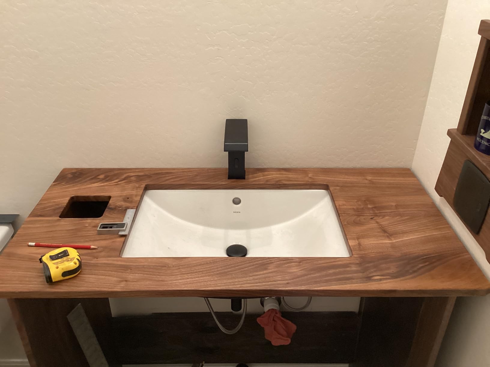 Moen White Vitreous China Undermount Sink, 23.625 X 14.75 X 7 Inch Rectangle Bathroom Sink with a High Gloss Porcelain Finish for Vanity Countertop Placement, BGCW10RU1223 customer photo 1
