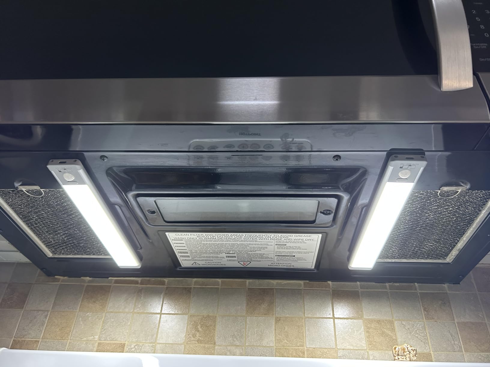MCGOR 10inch Under Cabinet Lighting, 2 Pack Rechargeable Motion Sensor Light Indoor, 5 Levels Dimmable Magnetic Closet Lights, Wireless Under Counter Lights for Kitchen, Stairs customer photo 2