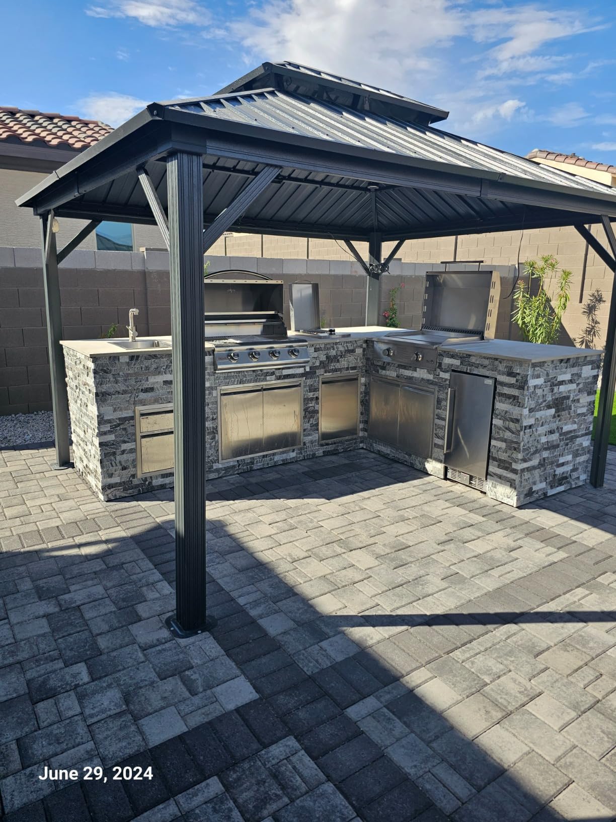 Stanbroil 28-Inch Premium Built-In Natural Gas Griddle for Outdoor Kitchen Grill, Durable Stainless Steel 2-Burner Flat Top Grill with Lid for BBQ Island, 34,000 BTUs customer photo 1