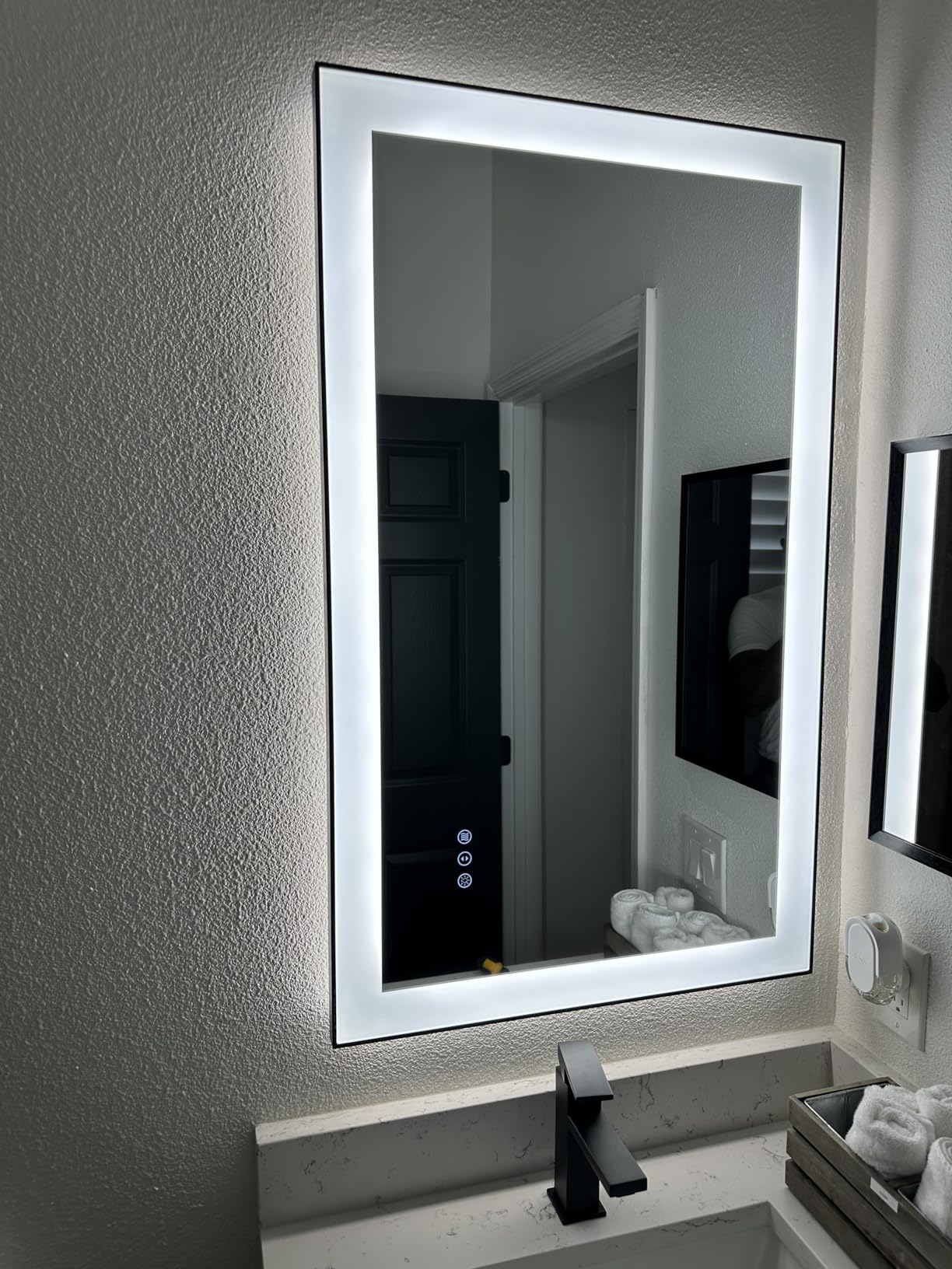 EchosLife 24x36 LED Bathroom Mirrors for Wall -Black Aluminum Framed (Front and Backlit), Anti-Fog Vanity Mirror with Lights,Stepless Dimmable Lighted, 3 Colors Smart Mirror(Horizontal/Vertical) customer photo 2