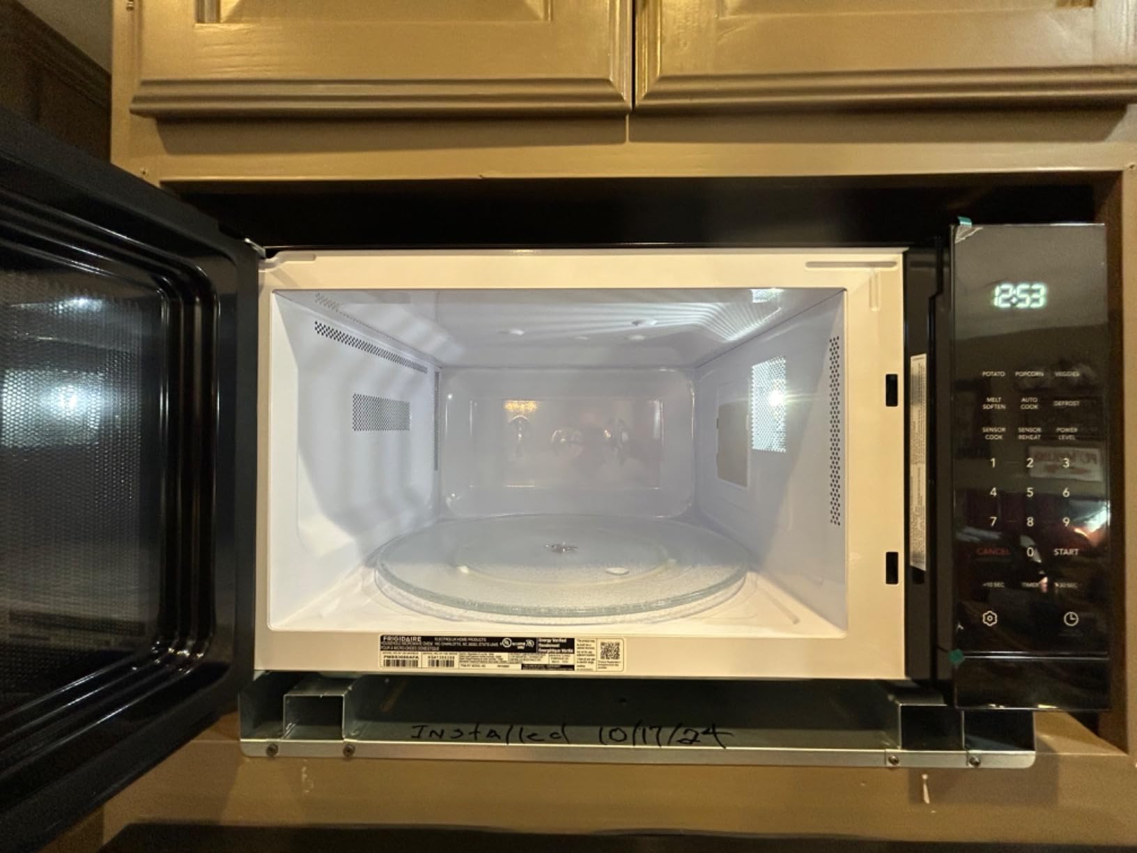 Frigidaire PMBS3080A 24 Inch Wide 2.2 Cu. Ft. 1100 Watt Built In Microwave with Sensor Cook - Stainless Steel customer photo 2
