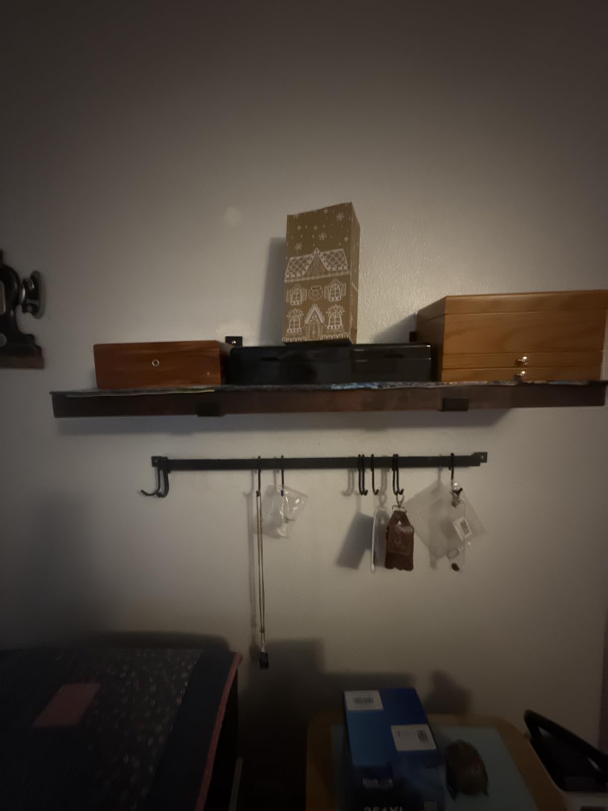 CONSDAN Floating Shelf for Wall Mounted Book Shelf Hanging Shelves Floating Bookshelf for Bedroom, Bathroom, Living Room, Kitchen USA Grown Solid Hardwood, Dark Maple 24x7.5x1.5 in customer photo 1