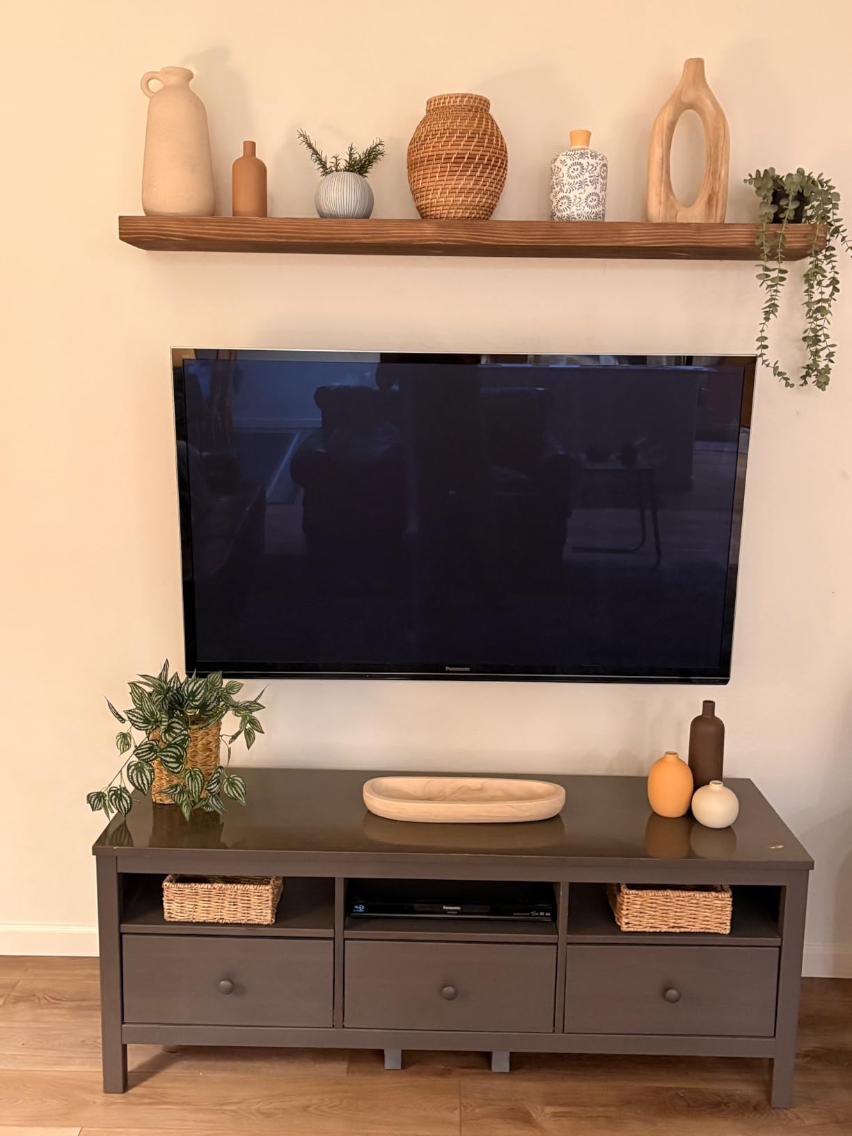 60 Inch Floating Shelves, 8-Inch Deep High-End Solid Wood Long Floating Shelves for Wall Set of 2, Rustic Walnut Wall Shelves for Bedroom Kitchen & Living Room, with Sturdy Hidden Bracket, Walnut customer photo 1
