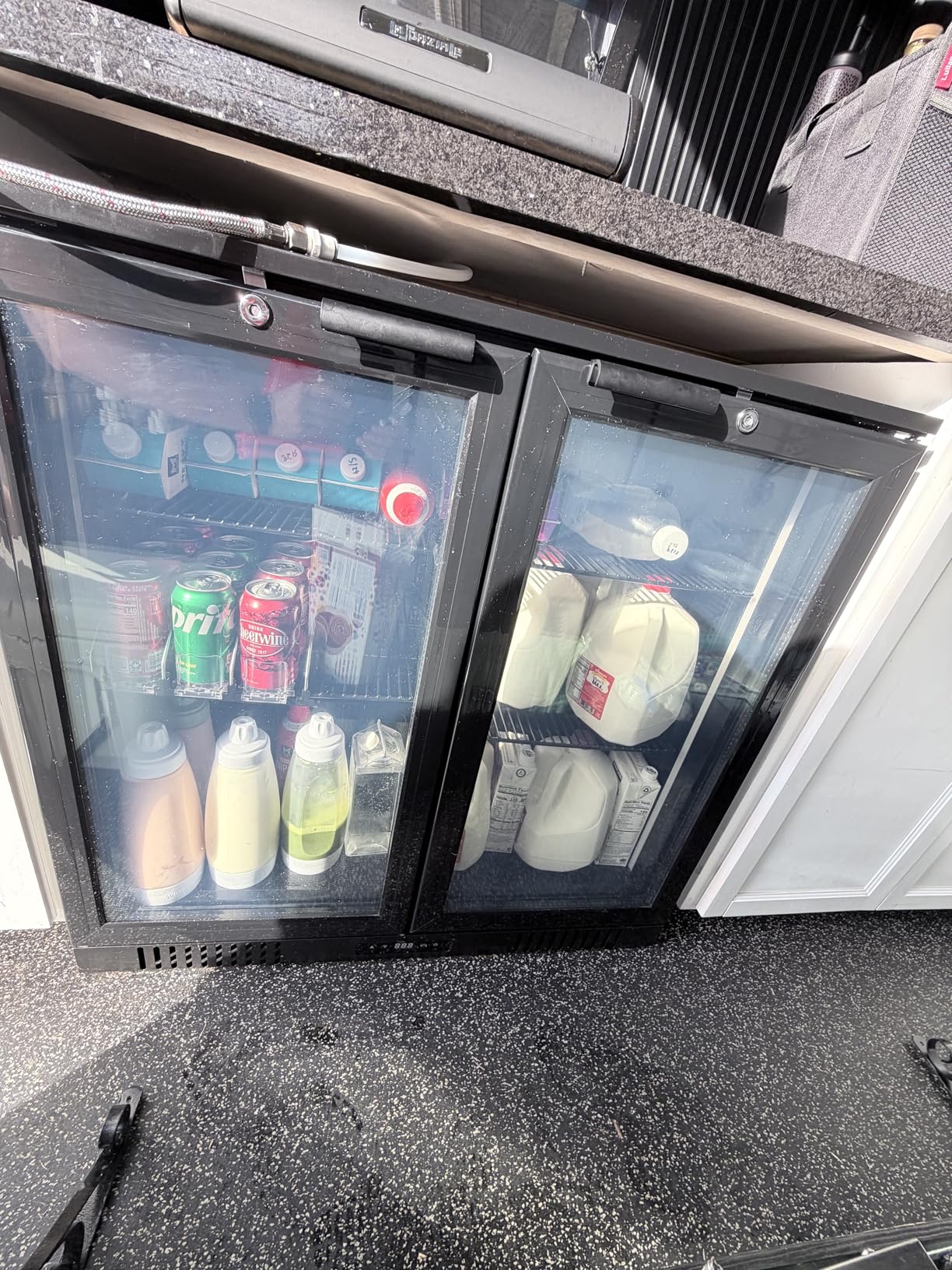FoMup Wine and Beverage Refrigerator, 24 Inch Beverage Cooler Dual Zone with Glass Door, Built-in/Freestanding Beverage Fridge with Upgraded 20 Bottles and 90 Cans Large Capacity customer photo 1
