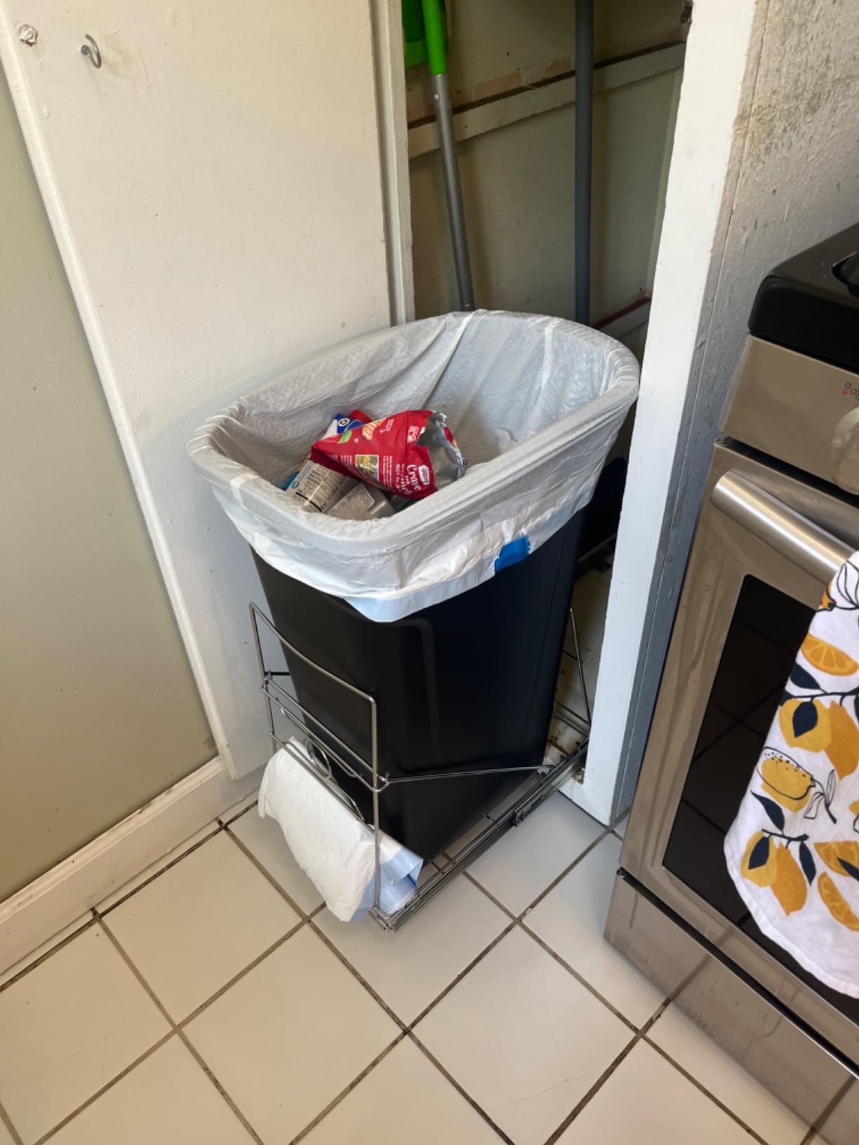 Pull Out Trash Can Under Cabinet Adjustable Trash Can Holder for 7 to 11 Gallon Bin Bottom Mount Slide Out Trash Rack for Narrow Cabinets(Black, No Bin Included) customer photo 1