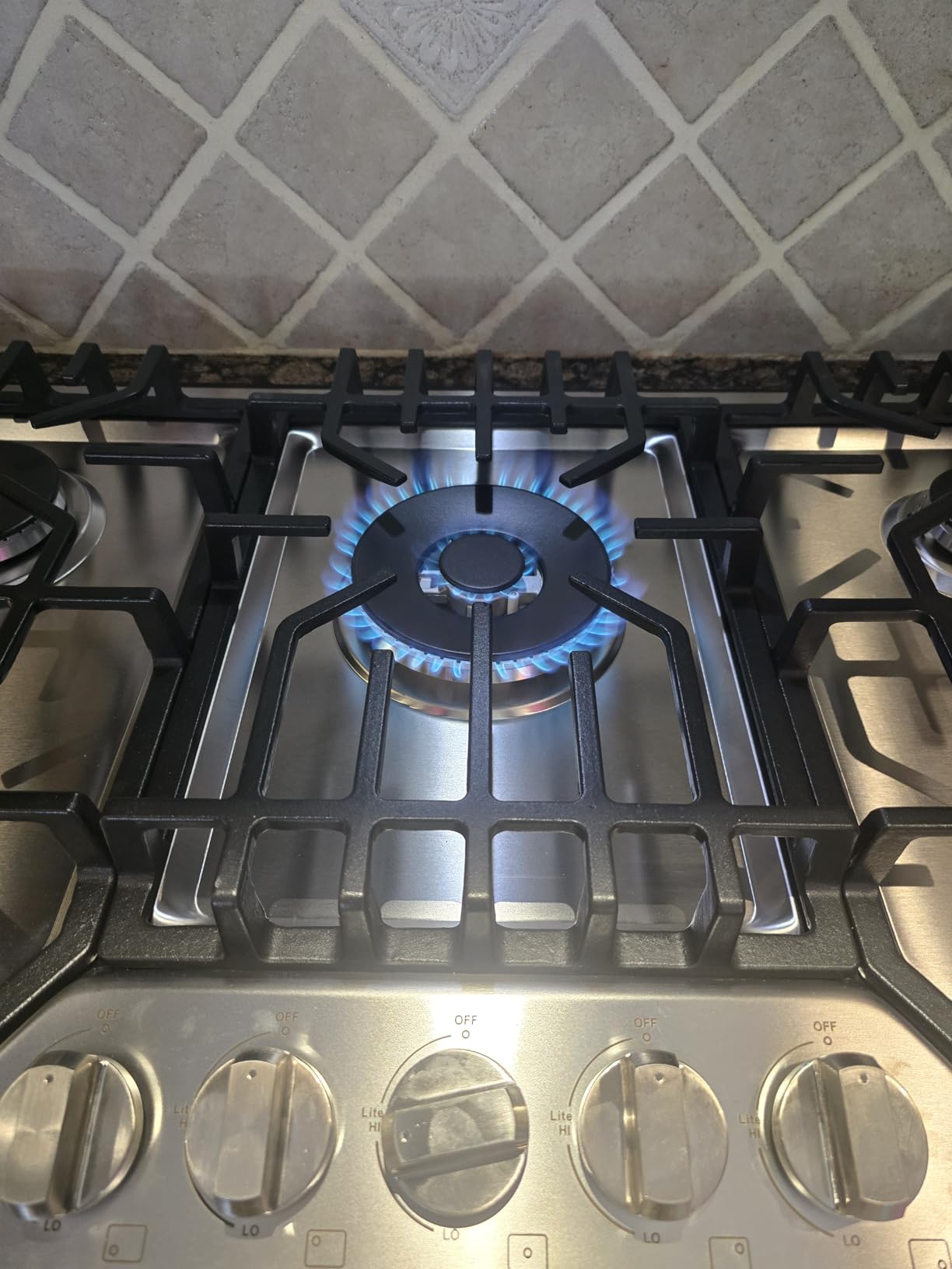 30 Inch Built-In Gas Cooktop with Griddle, 5 Italy SABAF Powerful Burners Over 92% High Efficiency, Max 48300BTU Gas Stove Top, 304 Stainless Steel Panel, NG/LPG Convertible, CSA Certified customer photo 2