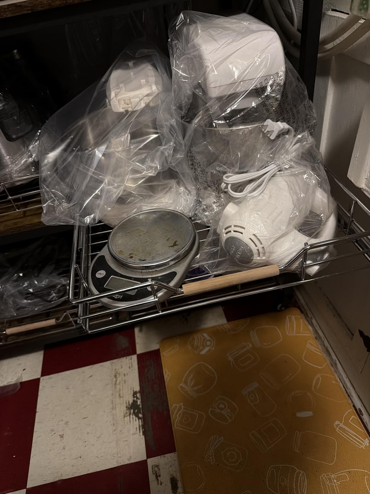 Pull out Cabinet Organizer, 15