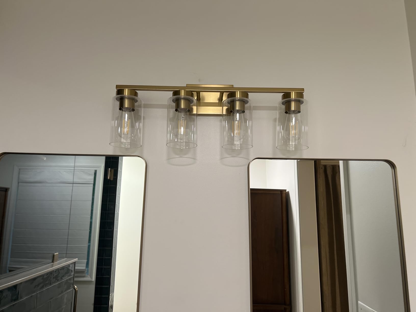 3-Light Bathroom Vanity Light, Modern Brushed Gold Wall Lights with Clear Glass Shades, Bathroom Wall Sconce Lamp for Mirror Living Room Bedroom Hallway customer photo 1
