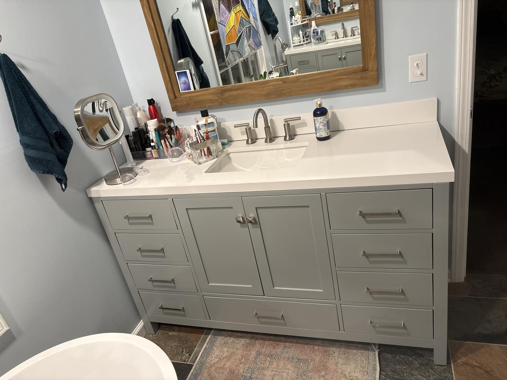 ARIEL Cambridge 54-inch Bathroom Vanity with Sink, Solid Wood, 1.5-inch Carrara White Quartz Countertop, Single Rectangular Porcelain Sink, 2 Soft Closing Doors, 9 Dovetail Drawers, Espresso customer photo 1