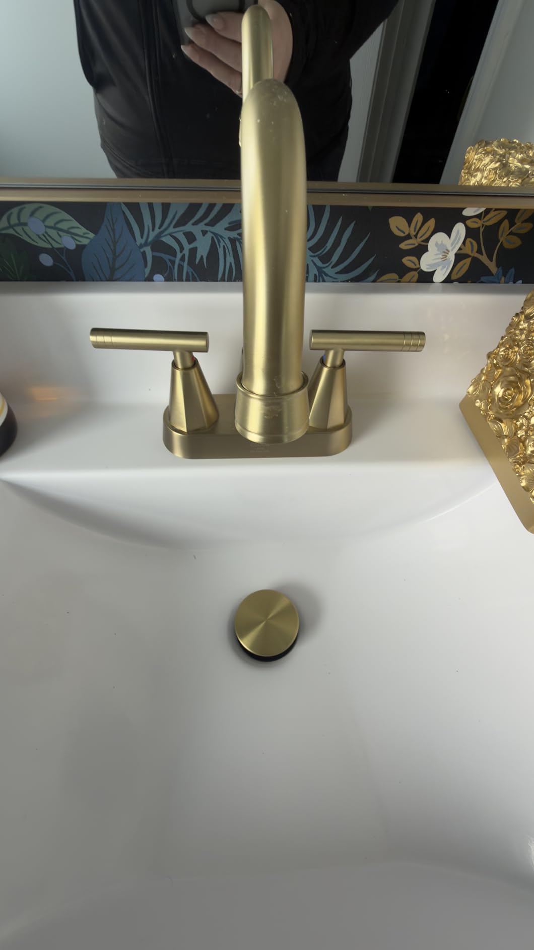Cobbe Bathroom Faucets for Sink 3 Hole, 4 Inch with Pop Up Drain and 2 Supply Hoses, 2 Handle Centerset Bathroom Faucet for Sink Vanity, Midnight Black Matte customer photo 1