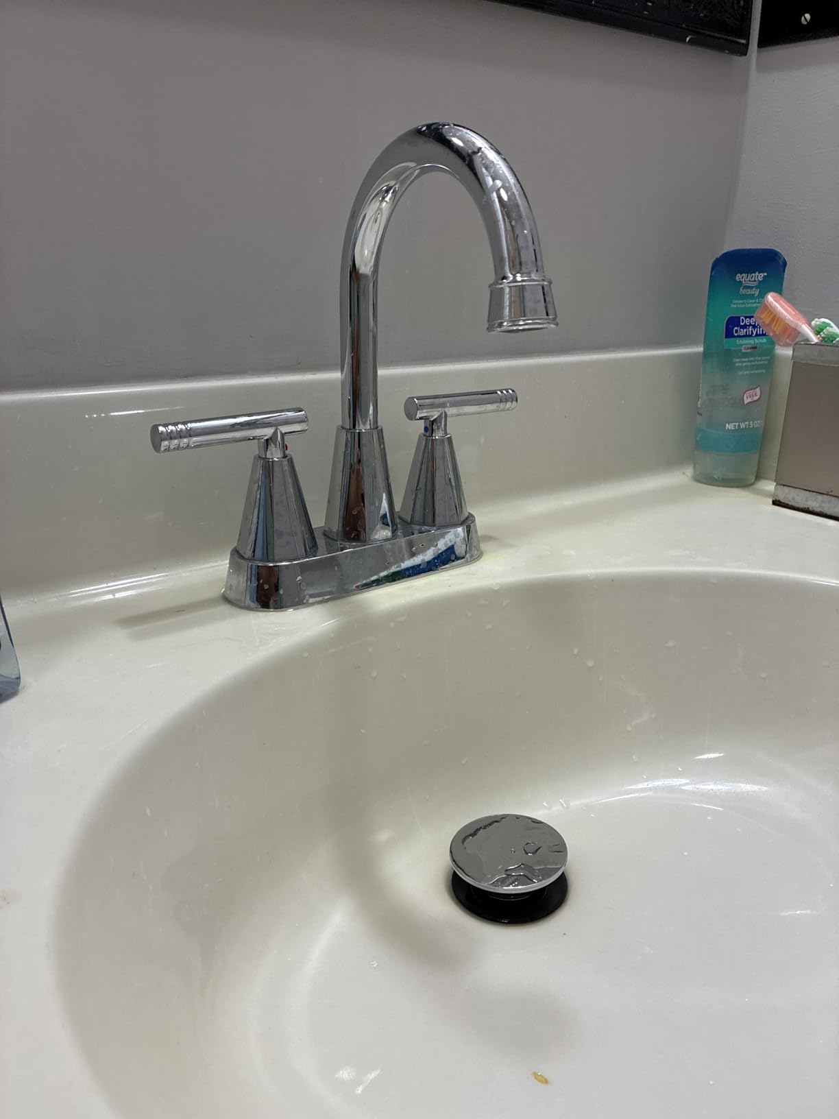 Cobbe Bathroom Faucets for Sink 3 Hole, 4 Inch with Pop Up Drain and 2 Supply Hoses, 2 Handle Centerset Bathroom Faucet for Sink Vanity, Midnight Black Matte customer photo 2