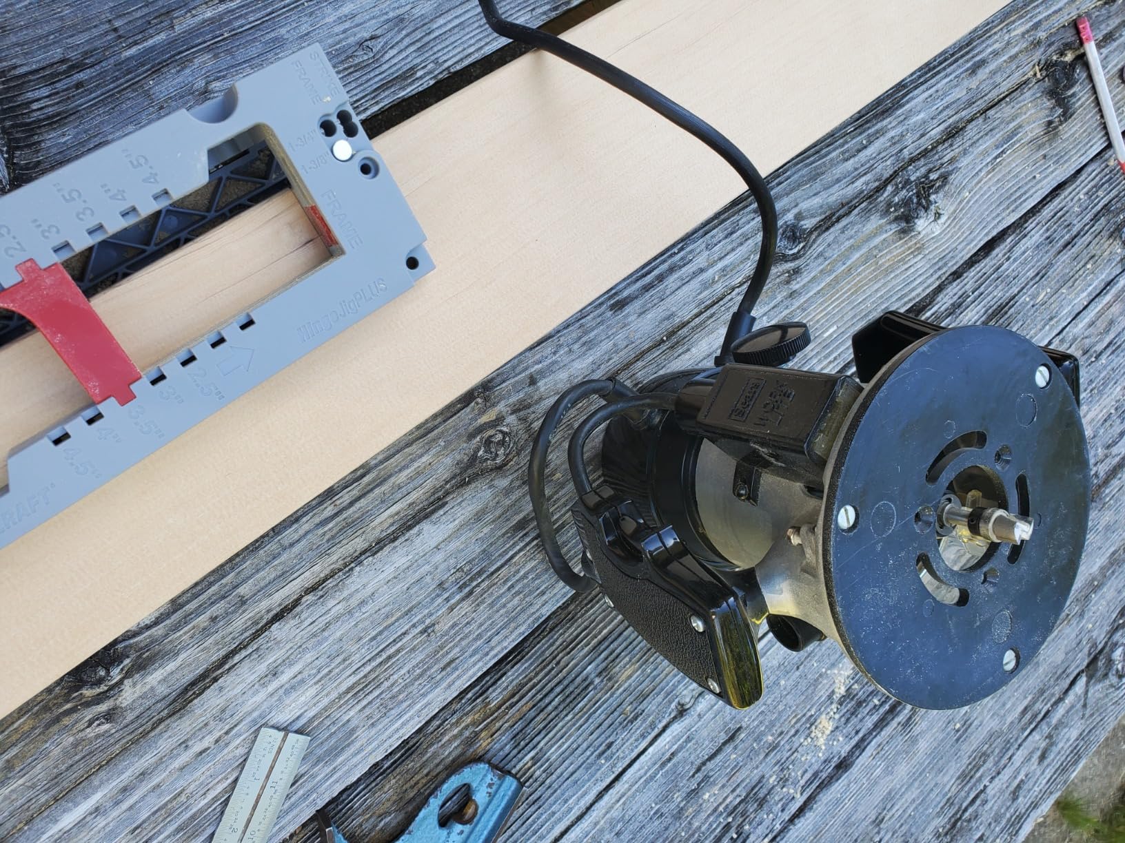 Milescraft 1229 Hinge Jig PLUS - Dual Clamping Door Hinge Jig Door Hinge Mortiser. Complete Hinge Installation Kit Rout Mortises from 2.5