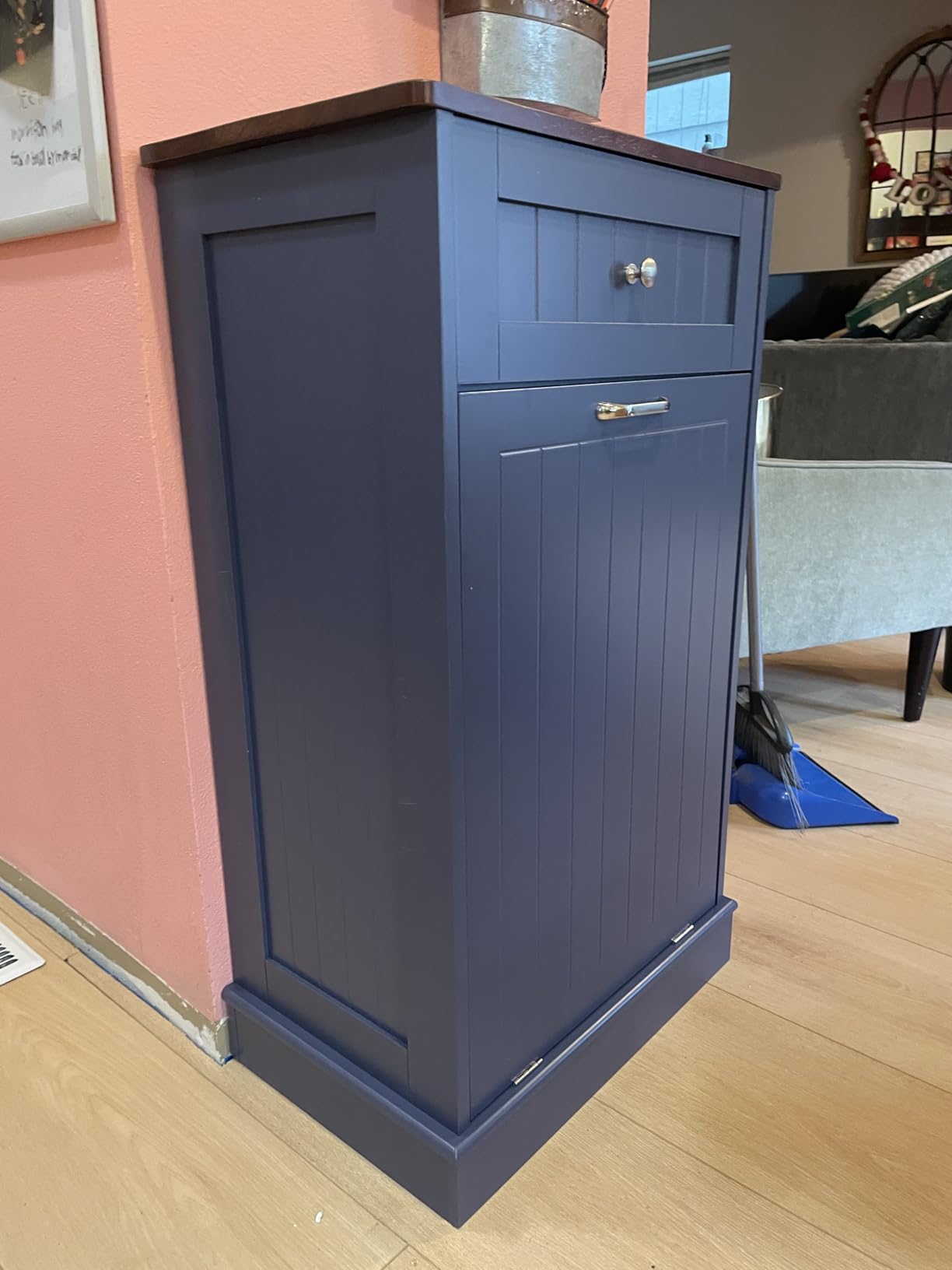 KIGOTY Tilt Out Trash Cabinet,Wooden Kitchen Trash Bin Holder Garbage Bin Recycling Cabinet Laundry Hamper with Solid Wood Countertop and Hideaway Drawer (Black) customer photo 2