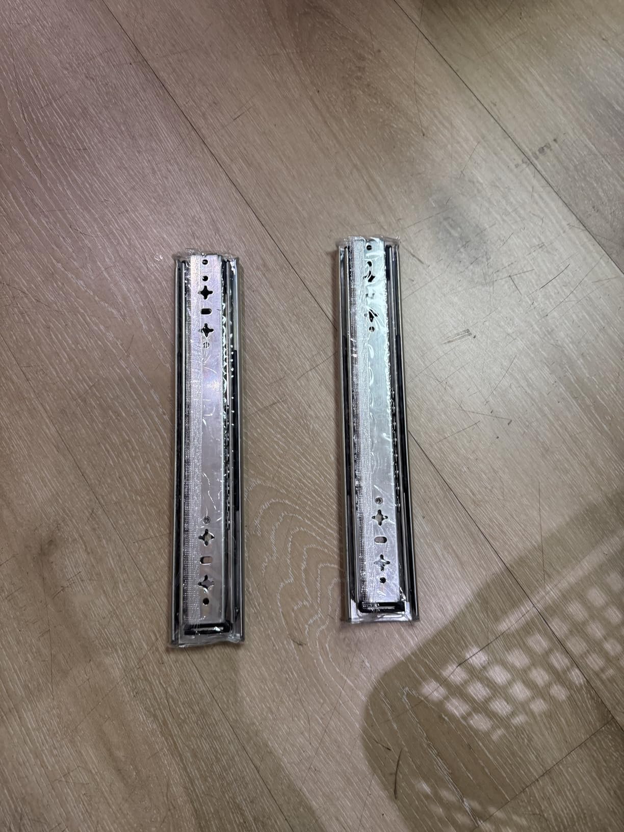 Heavy Duty Drawer Slides, 30 Inch, 300 lb Load Capacity, Side Mount, Ball Bearing, Full Extension, Locking, 1 Pair customer photo 1