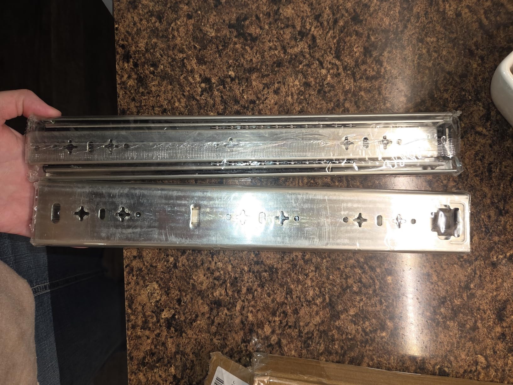 Heavy Duty Drawer Slides, 30 Inch, 300 lb Load Capacity, Side Mount, Ball Bearing, Full Extension, Locking, 1 Pair customer photo 2