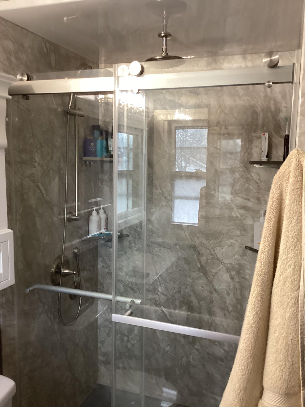 ENSO SENKA 56-60 in. W x 76 in. H Dual Sliding Frameless Bathroom Shower Door, 5/16 in (8mm) Easy-to-Clean Treated Clear Tempered SGCC Glass, Brushed Gold customer photo 1